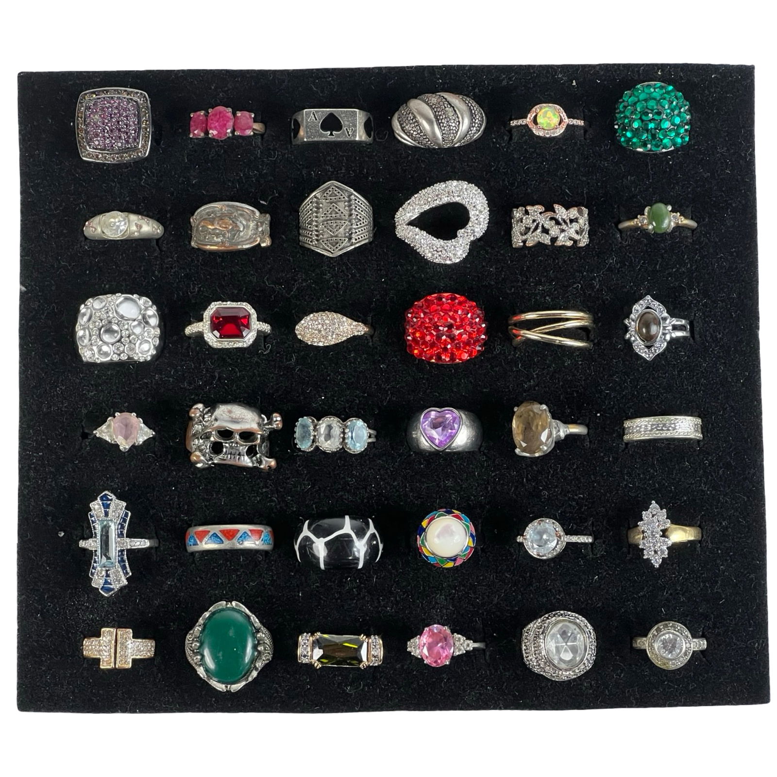 Exquisite Collection: Set of 36 Various Rings: Embark on a journey through diverse styles and eras with this stunning collection of 36 rings, each possessing its own unique charm and character. From timeless classics to contemporary statement piec