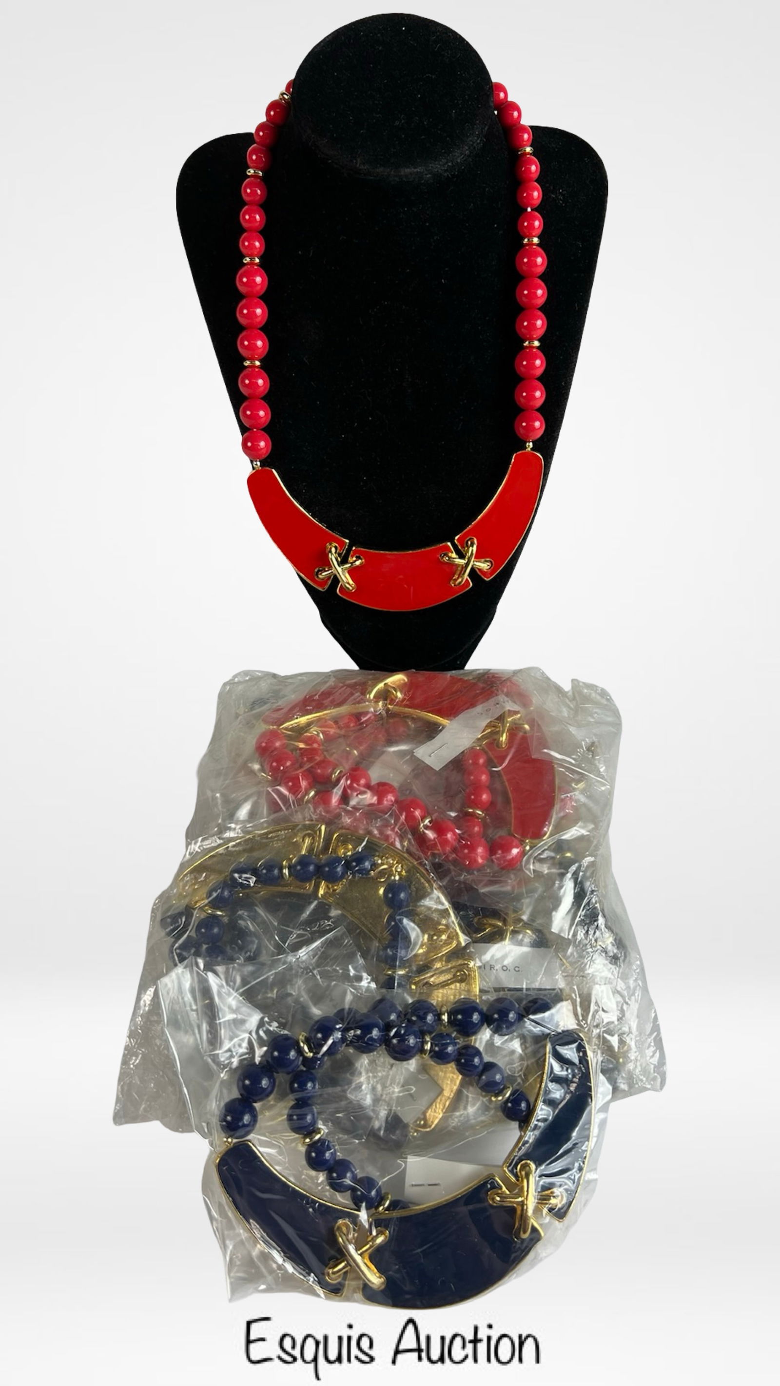 Beaded Statement Necklaces Enamelt Pendants (1 of 1)