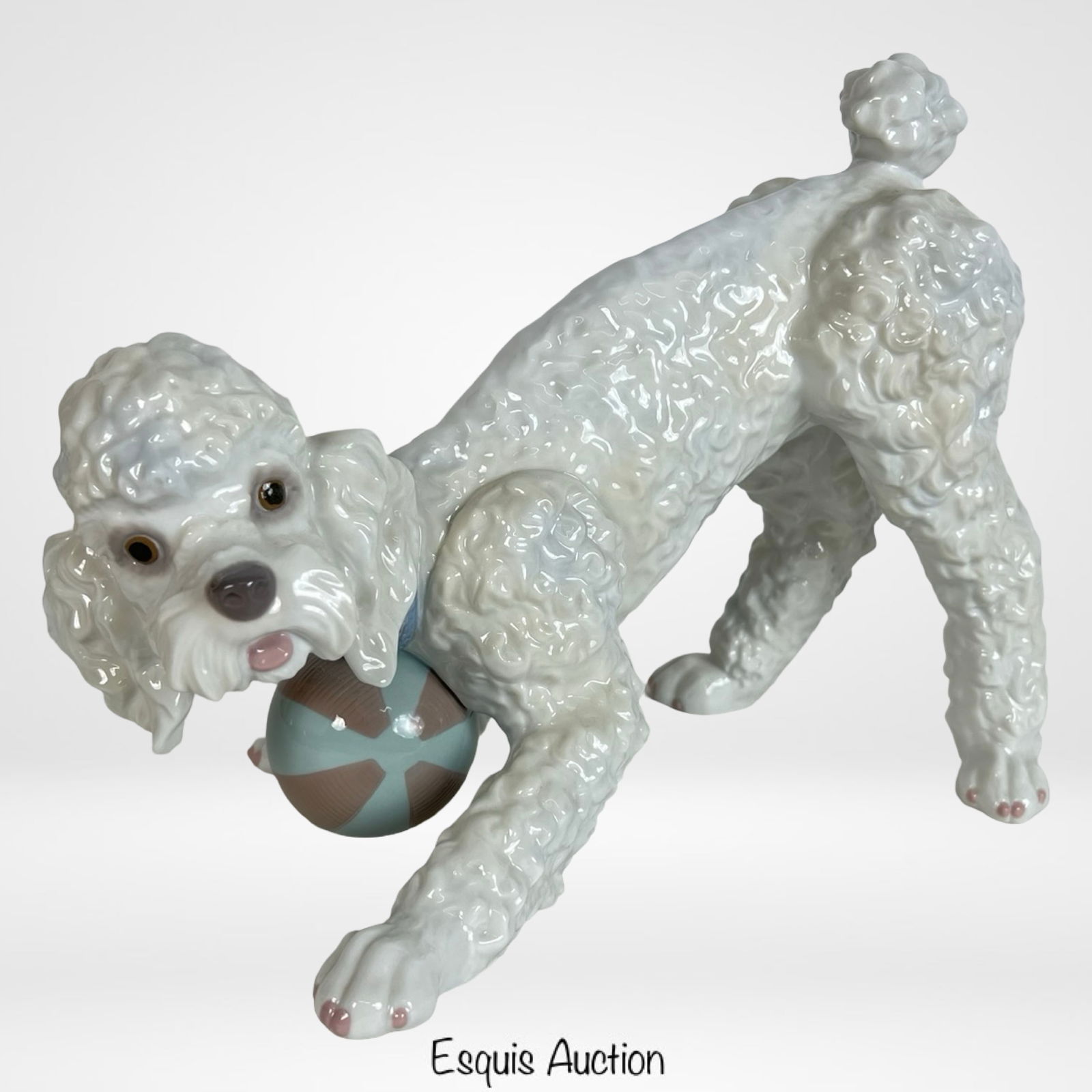 Lladro "Playful Poodle" Porcelain Dog Figurine (1 of 5)