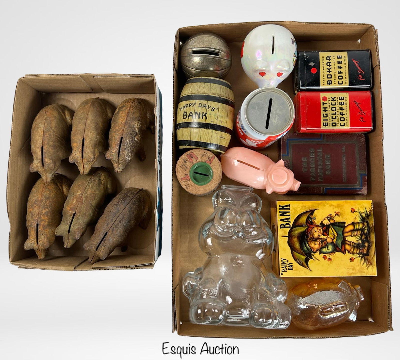 Vintage Piggy Banks and Novelty Coin Banks (1 of 4)