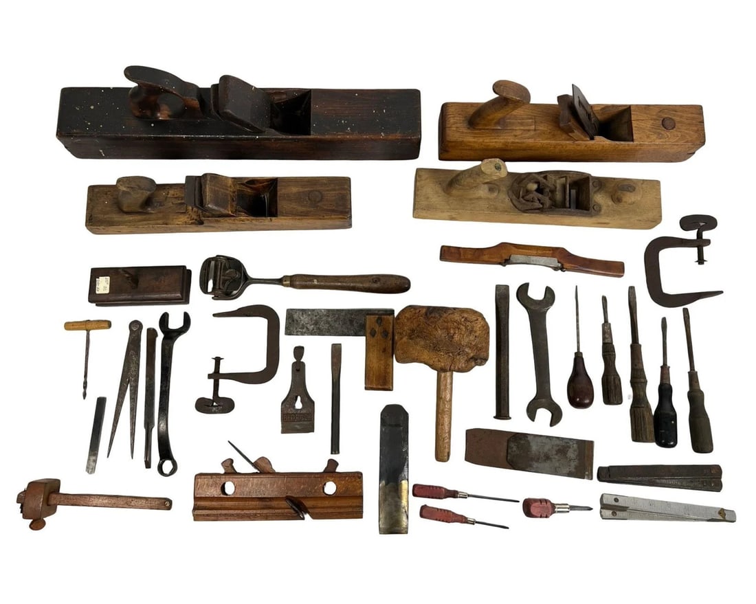 Lot of Antique & Vintage Woodworking Hand Tools (1 of 3)