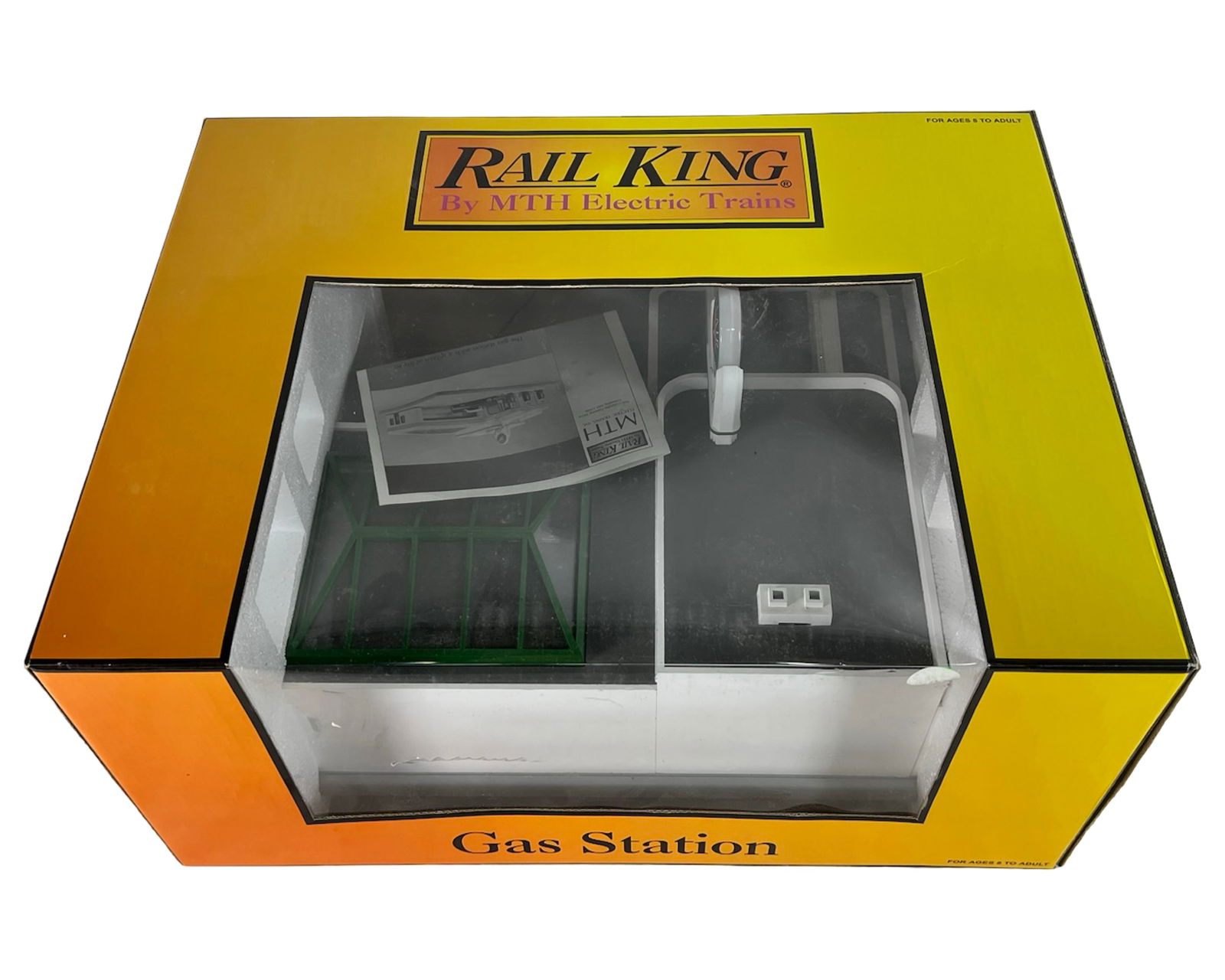 Rail King by MTH Sinclair Operating Gas Station (1 of 4)