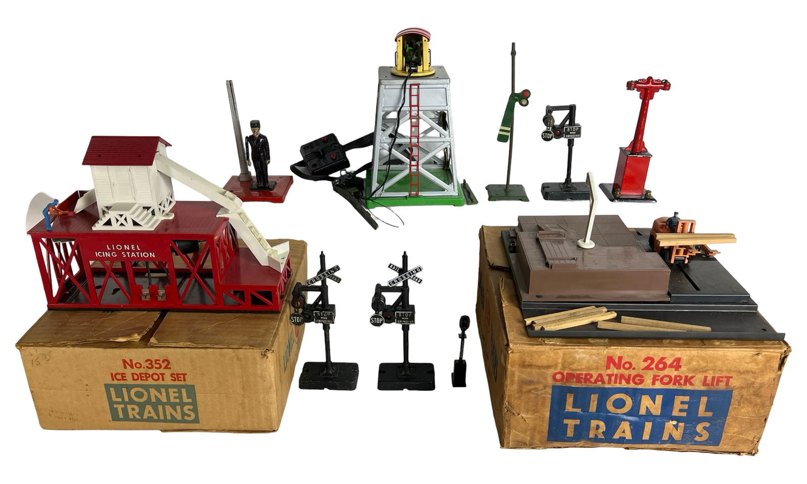 Vintage Lionel Train Accessories Lot (1 of 8)