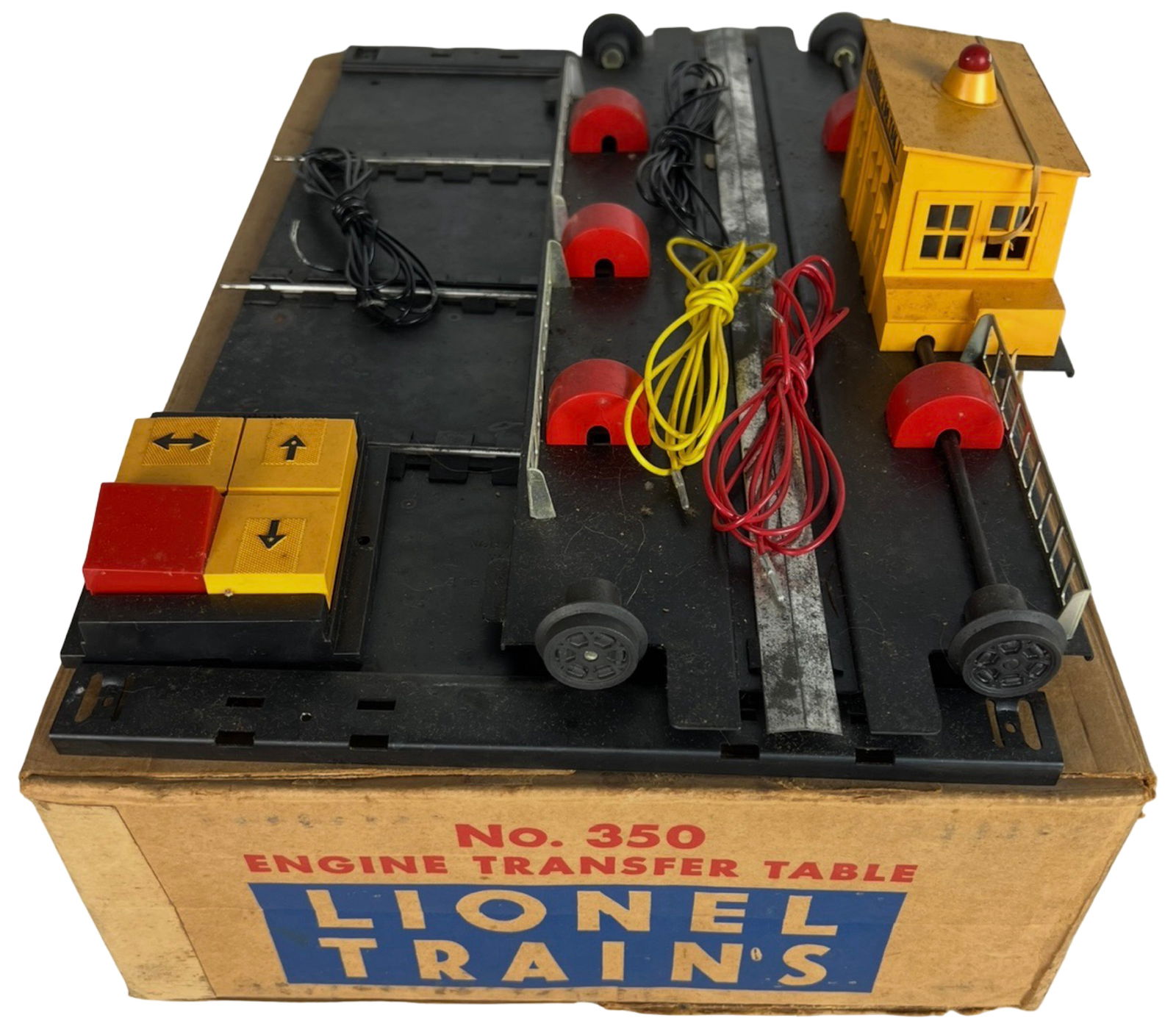 Vintage Lionel No. 350 Engine Transfer Table (1 of 4)