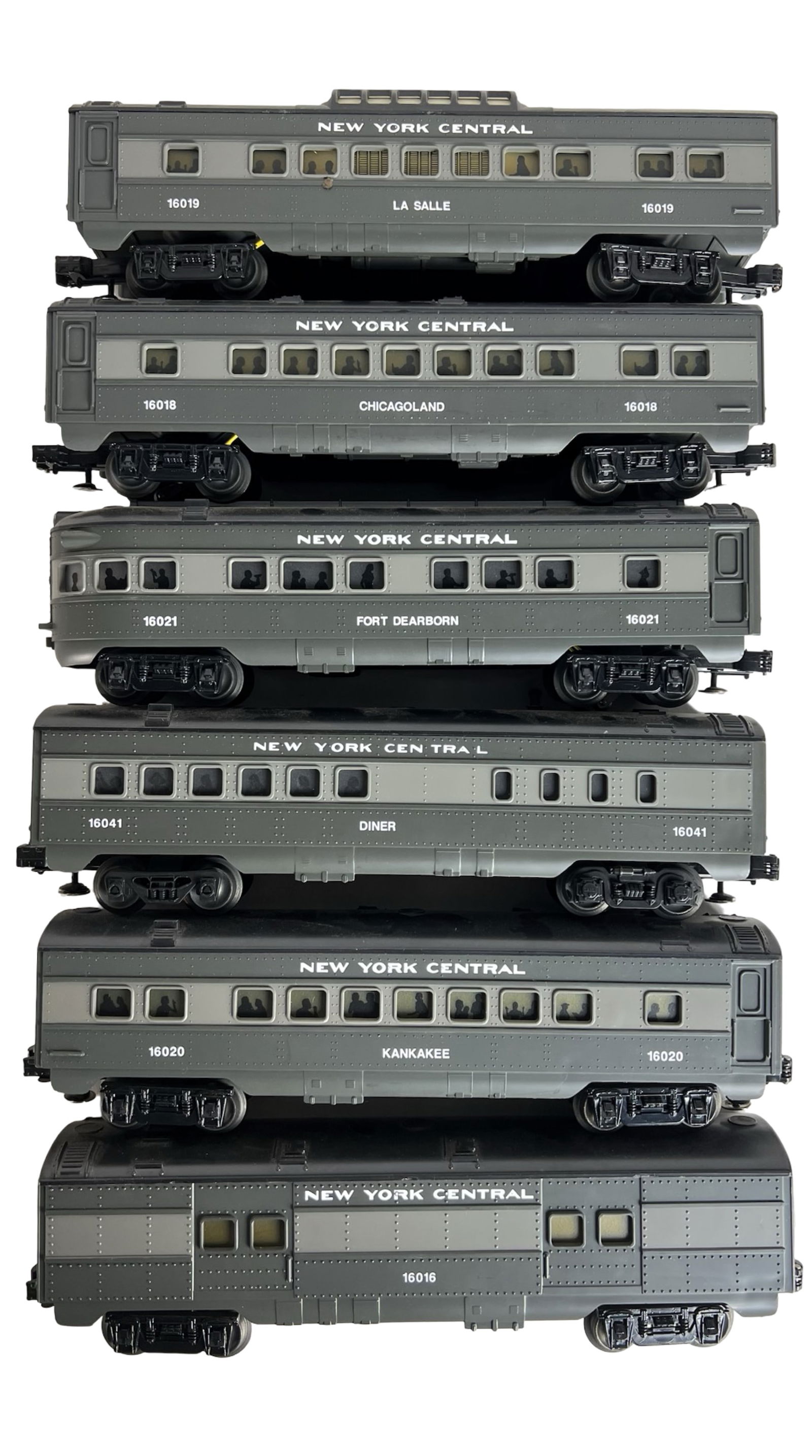 Lionel New York Central Train Passenger Cars (1 of 3)