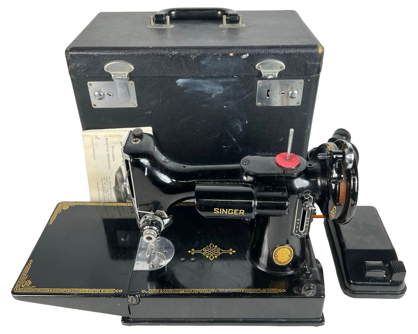 Singer Featherweight 221K Portable Sewing Machine (1 of 10)