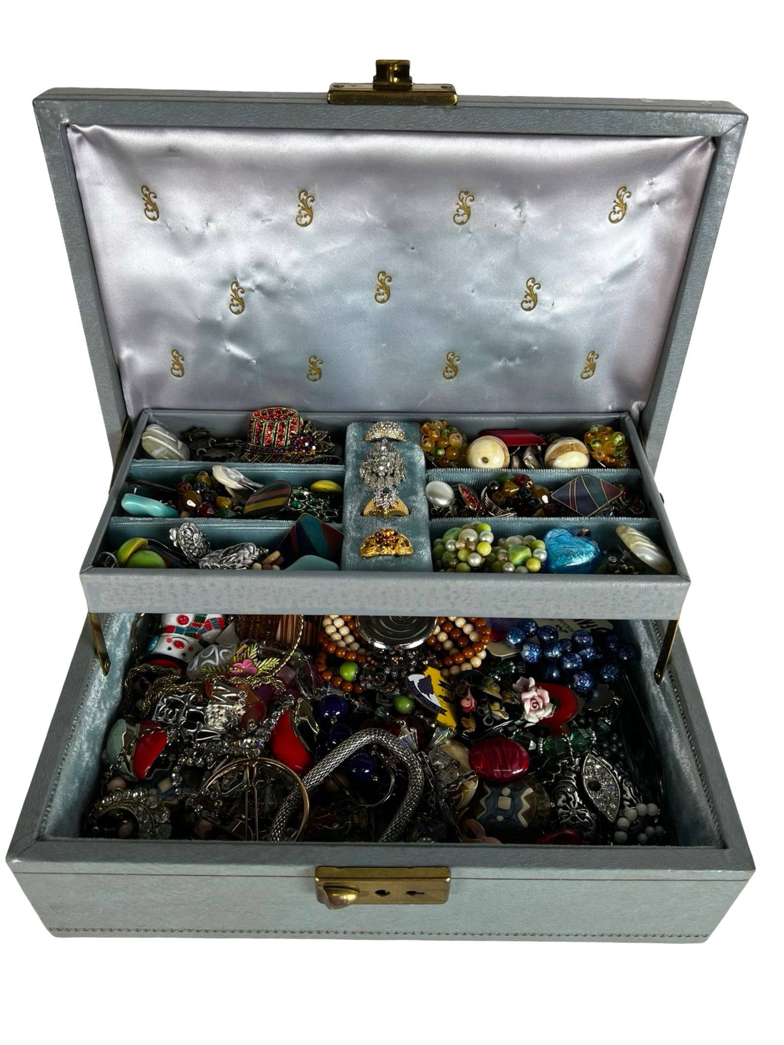 Vintage Jewelry Box Full of Unsearched Treasures (1 of 5)