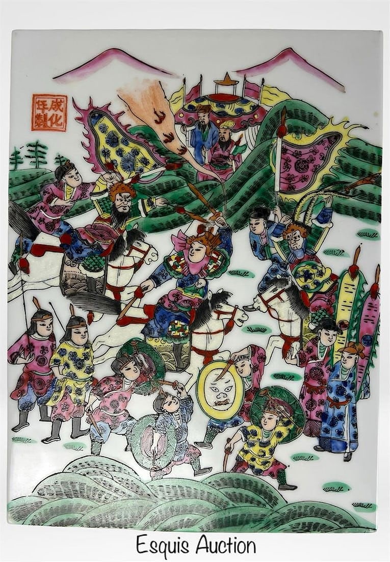 Qing Dinasty Famille Rose Chinese Porcelain Tile: A finely hand-painted porcelain tile depicting a lively battle scene in the Famille Rose (Fencai) style, dating from the late Qing to early Republic period. The composition features mounted warriors,