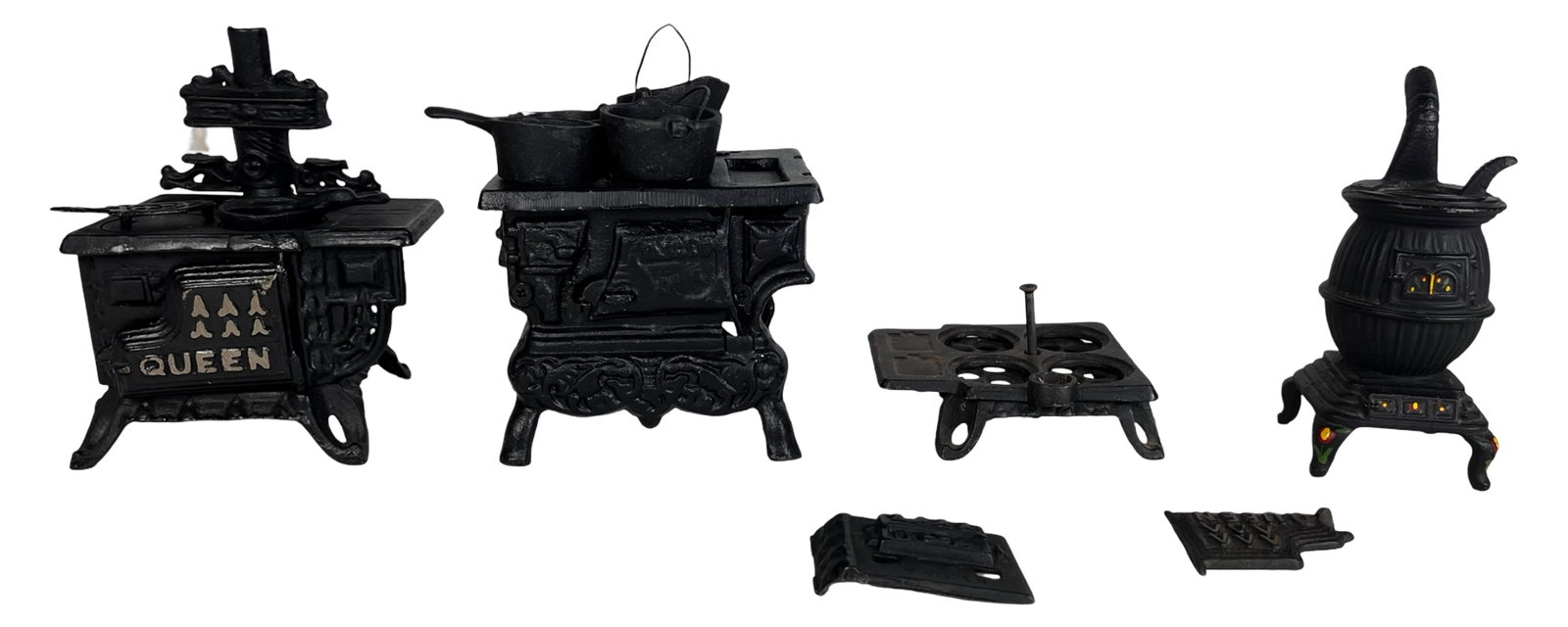 Vintage Cast Iron Miniature Toy Stoves & Cookware (1 of 5)