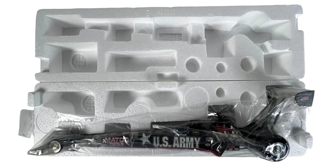 Tony Schumacher 2002 U.S. Army TF Dragster NHRA: Authentic Racing Champions 1:24 scale die-cast replica of Tony Schumacher's 2002 U.S. Army Top Fuel Dragster. This NHRA-licensed collectible from the Chase the Race series features detailed sponsor