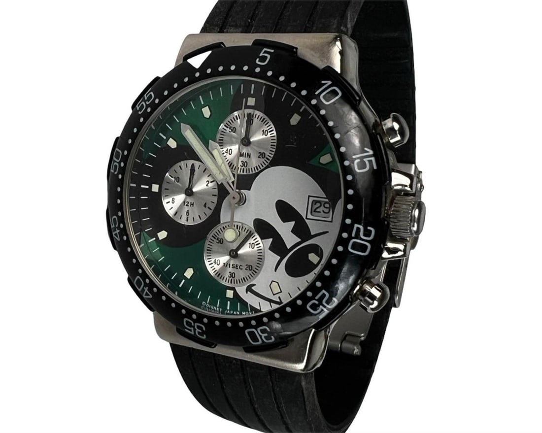 Disney Divers Chronograph Mickey Mouse Watch (1 of 4)