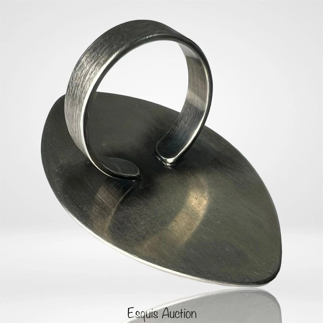 Striking Sterling Silver Scolecite Ring - 4