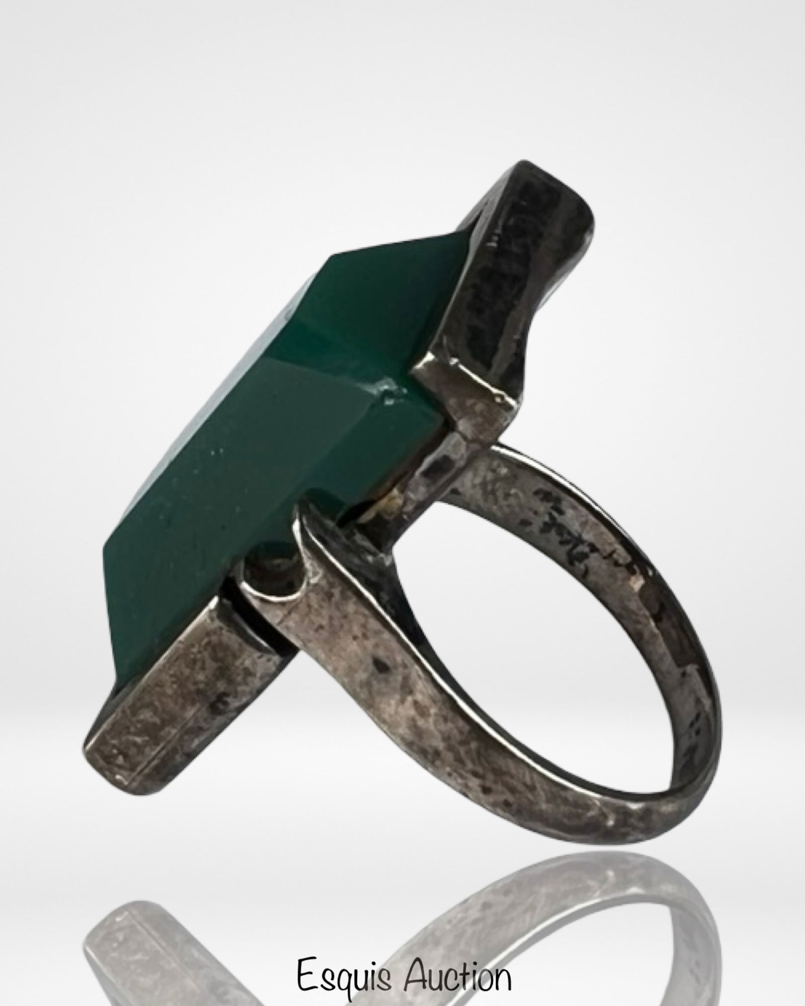 Art Deco Sterling Silver Green Stone Ring - 3