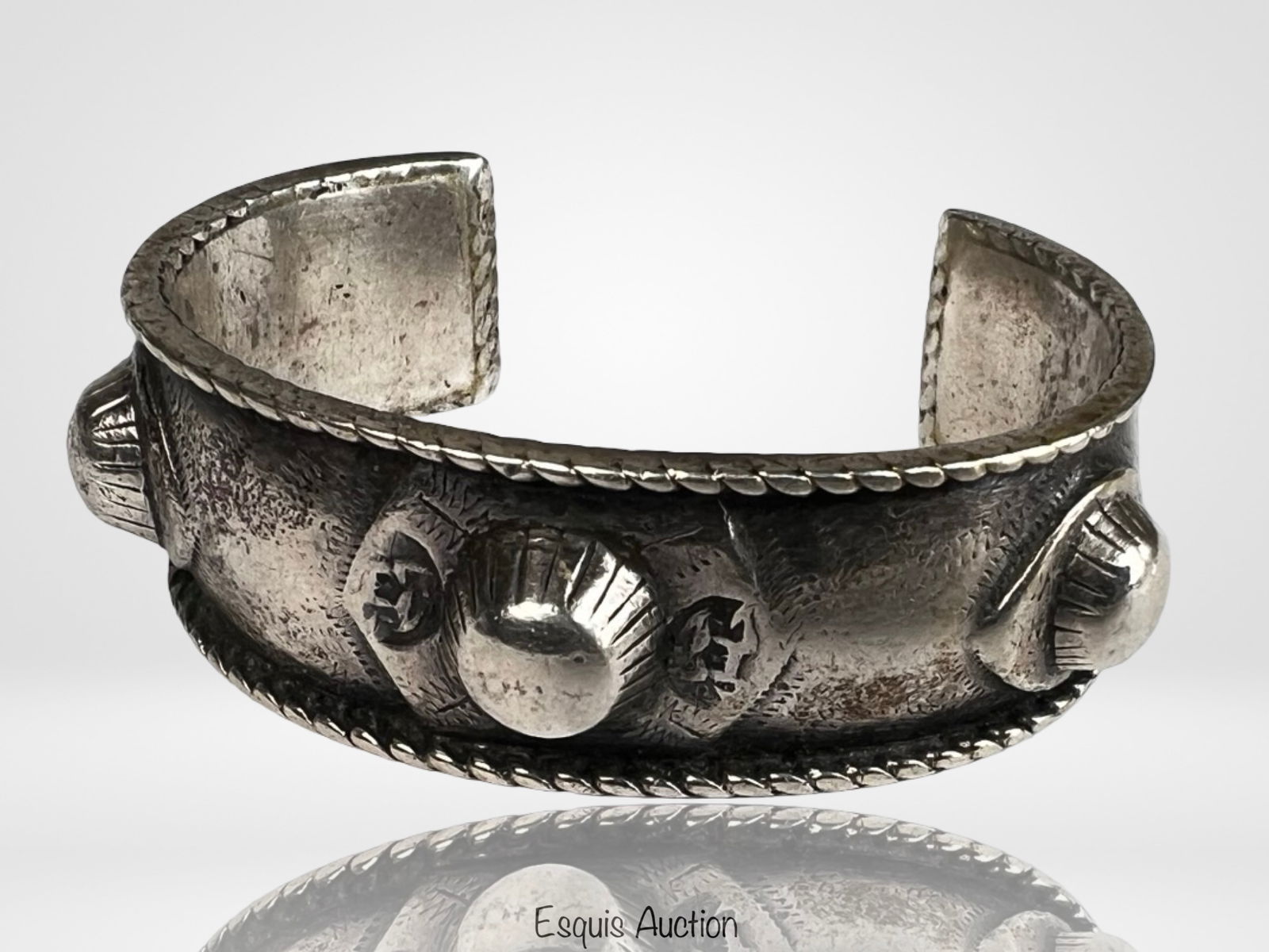 Massive Haydari Sterling Silver Cuff Bracelet (1 of 5)