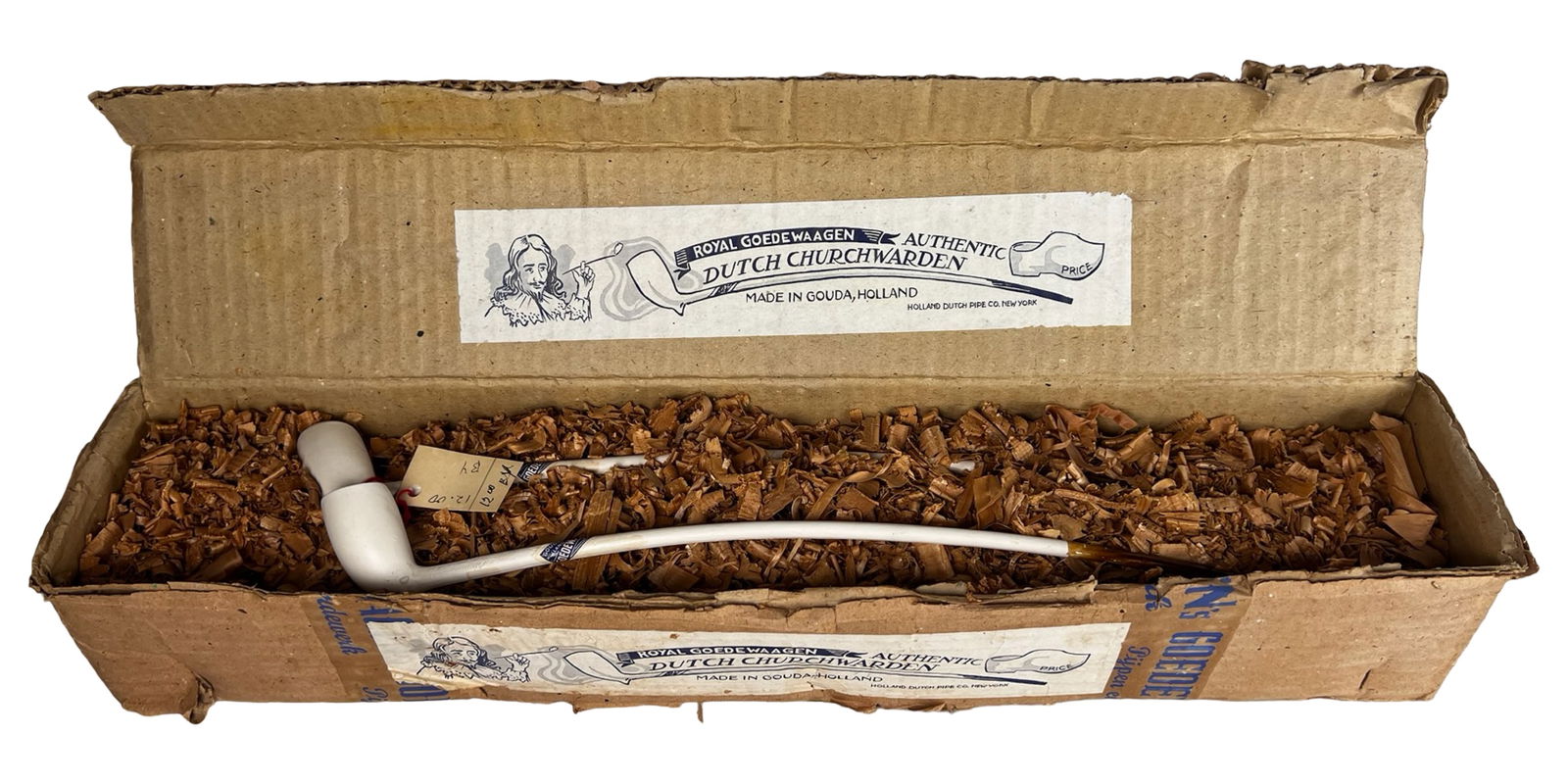 Royal Goedewaagen Dutch Churchwarden Clay Pipes: Pair of authentic long-stemmed clay "Churchwarden" pipes by Royal Goedewaagen of Gouda, Holland, dating to the early 20th century. Both pipes retain their original paper labels and are housed in the o