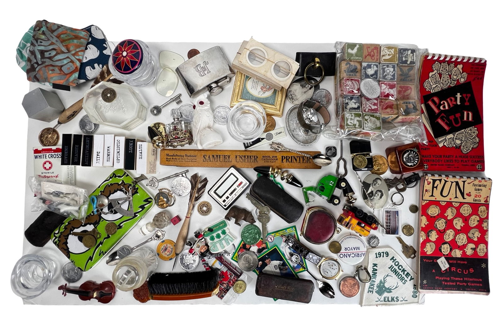 Grandpa's Junk Drawer Lot (1 of 4)