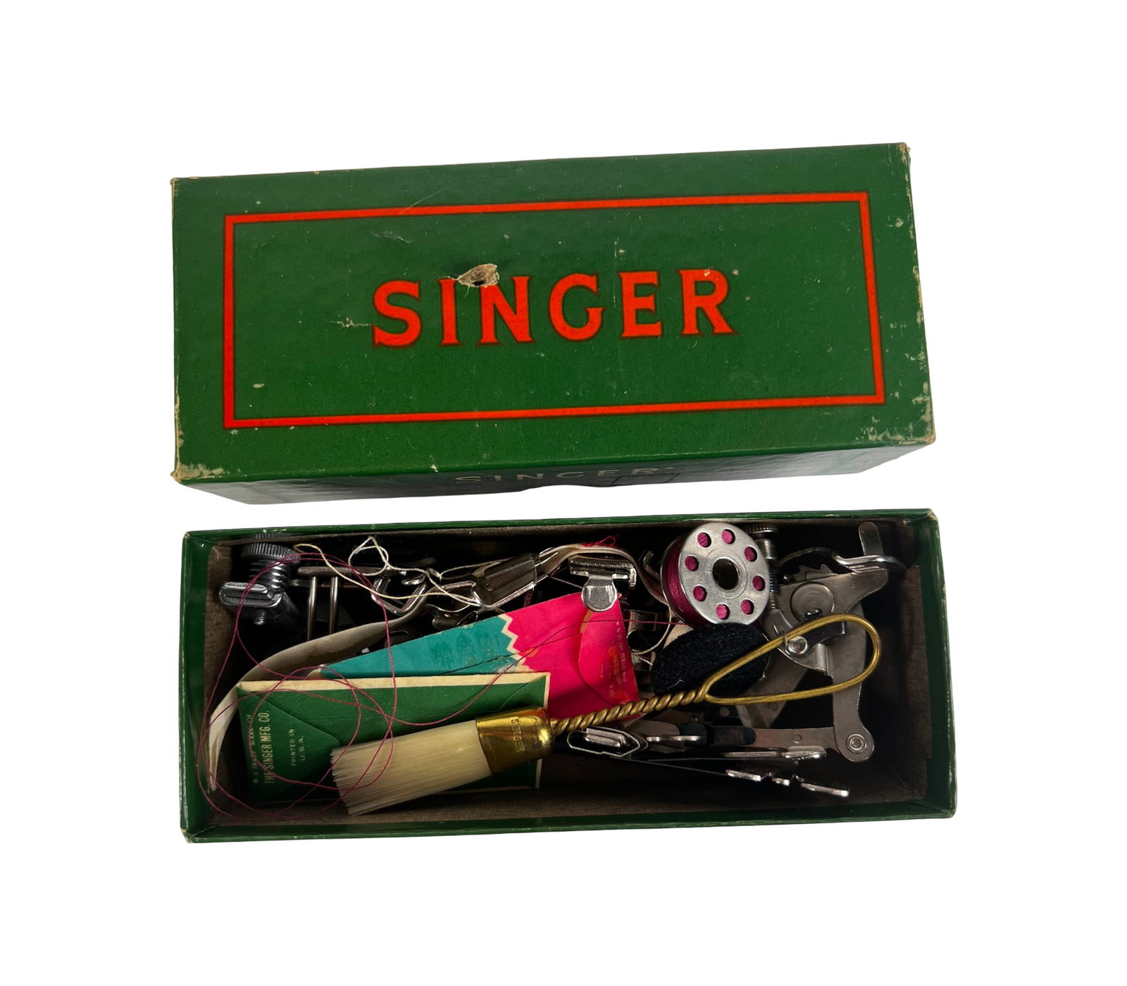Singer Featherweight Model 221 Sewing Machine - 7