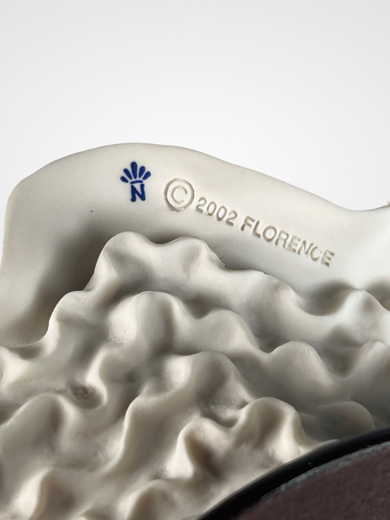 Giuseppe Armani "Spring Breeze" Figurine - 7