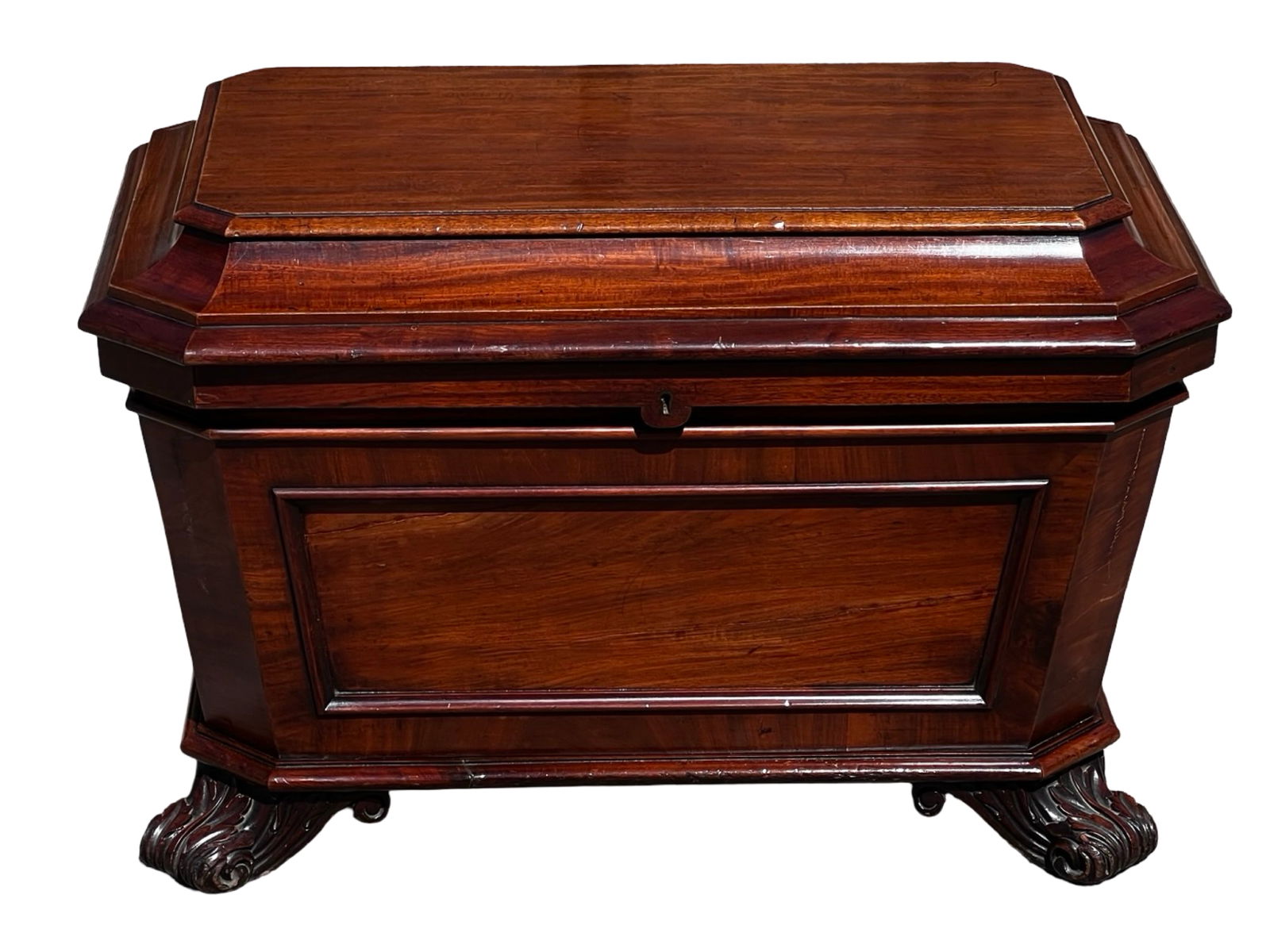 Antique Regency Mahogany Cellarette Wine Cooler: Fine early 19th-century Regency period mahogany cellarette or wine cooler, crafted in England circa 1820-1830. This elegant example features a sarcophagus-form case with rich figured mahogany veneers,