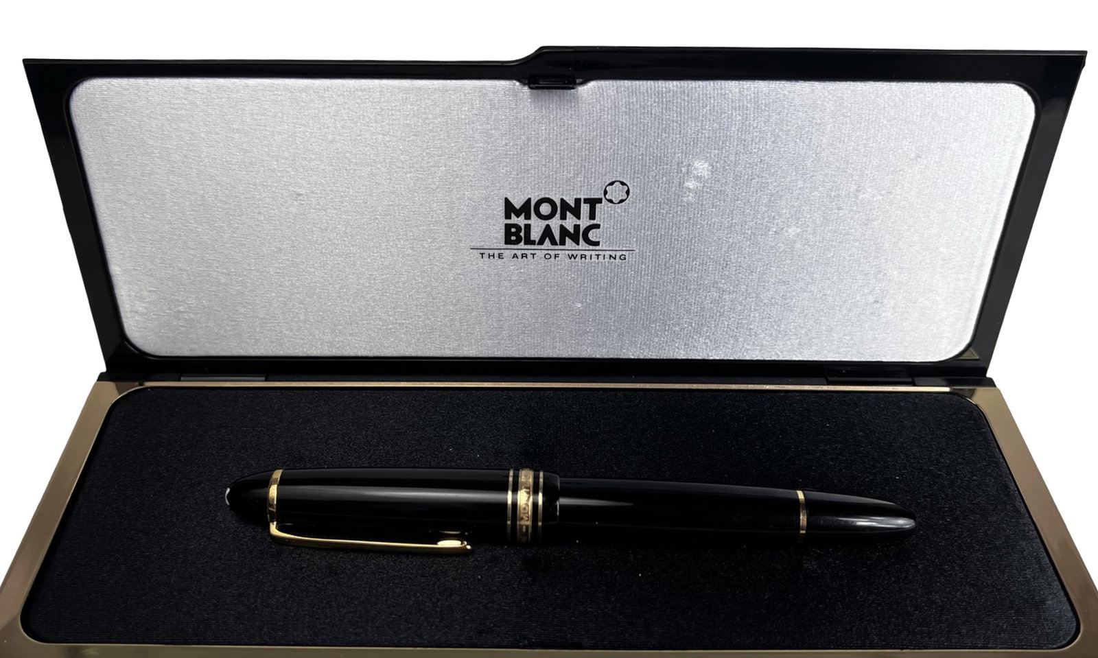 Montblanc Meisterstuck 146 Fountain Pen 14K Gold - 2