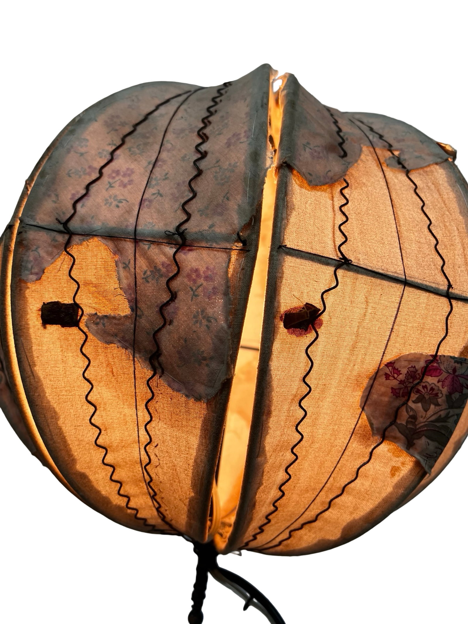 Unusual Terrestrial Globe Form Table Lamp - 2