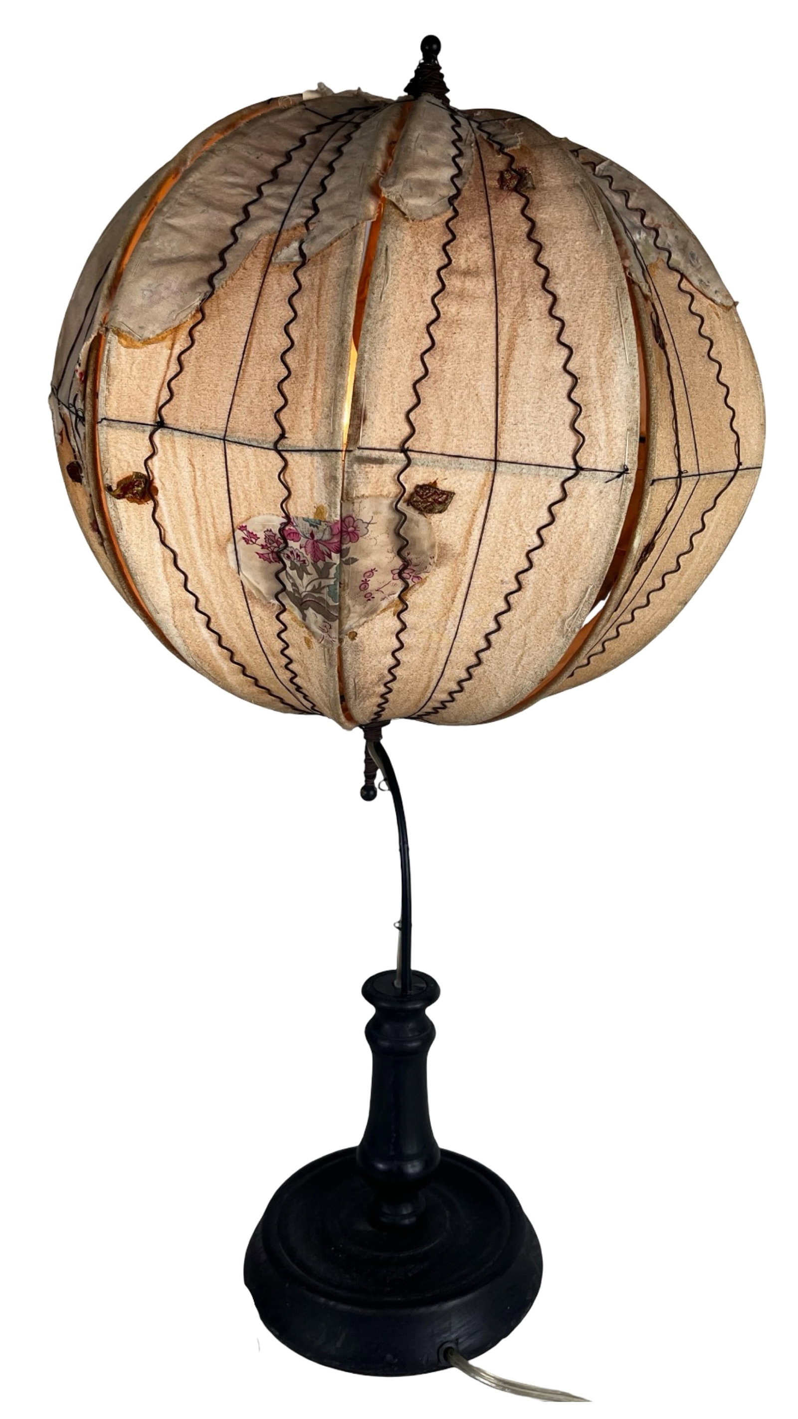 Unusual Terrestrial Globe Form Table Lamp - 3