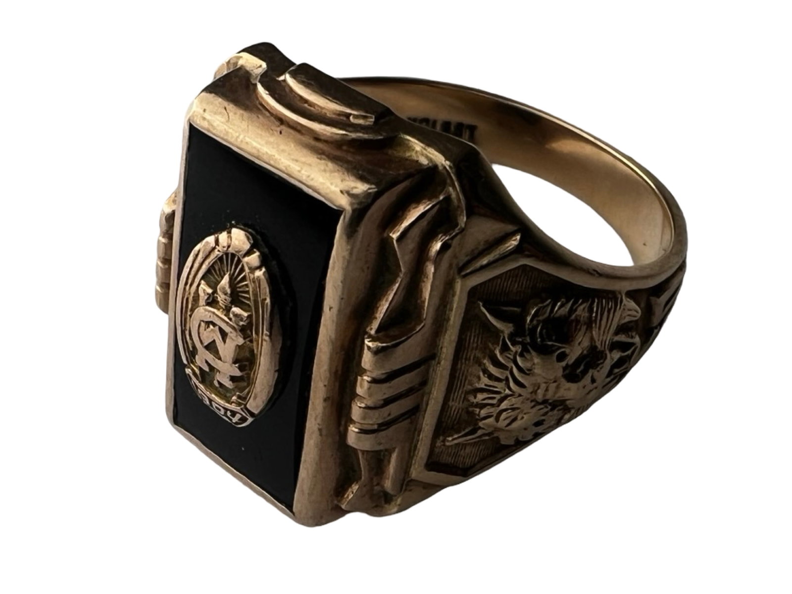 10K Gold Black Onyx School Ring Tiger Crest: Vintage Massive 10K yellow gold school ring featuring a rectangular black onyx face with applied crest marked "1904," likely referencing the institution's founding date. The shoulders display detailed