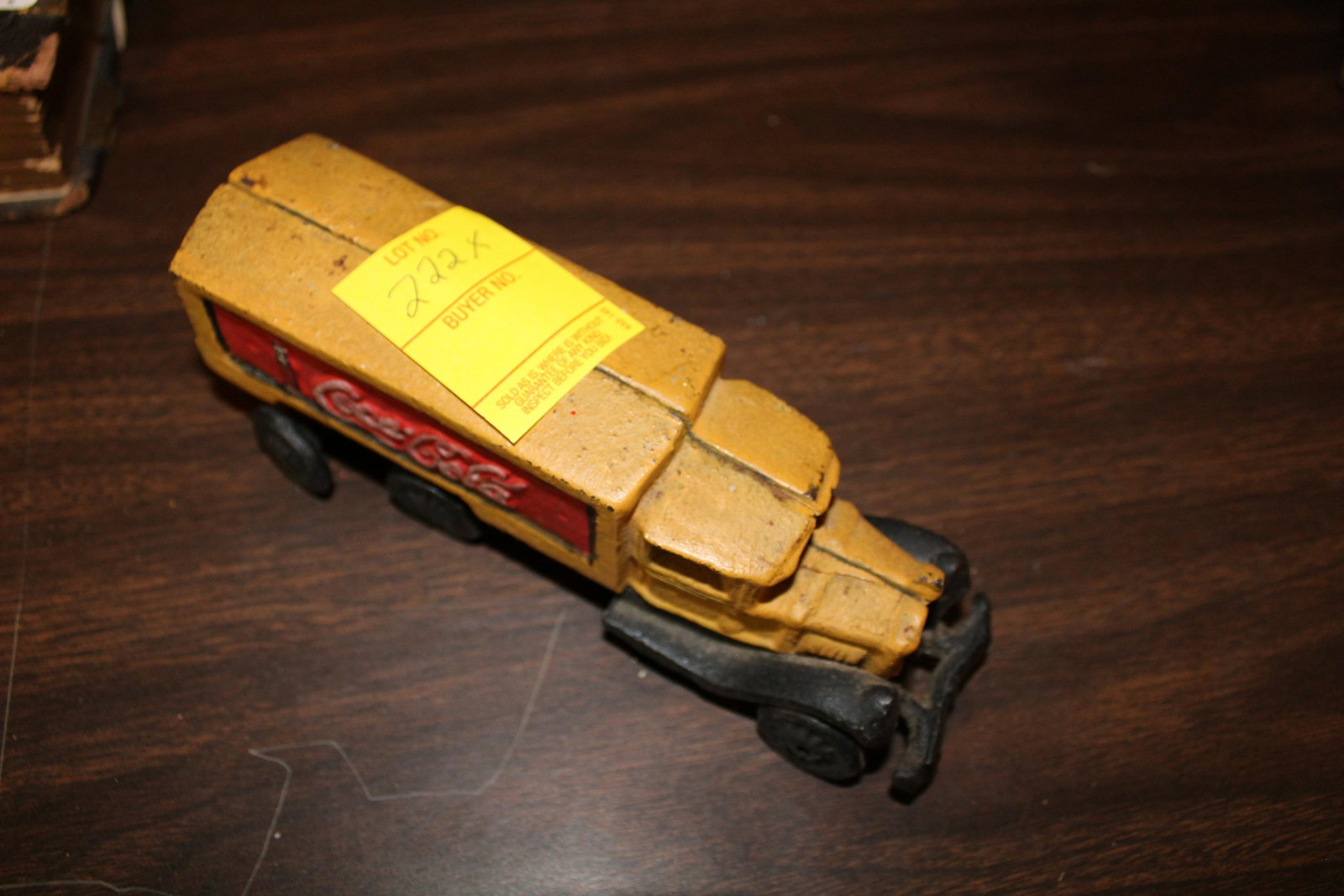 Cast iron Coca-cola truck toy: Cast iron Coca-cola truck toy