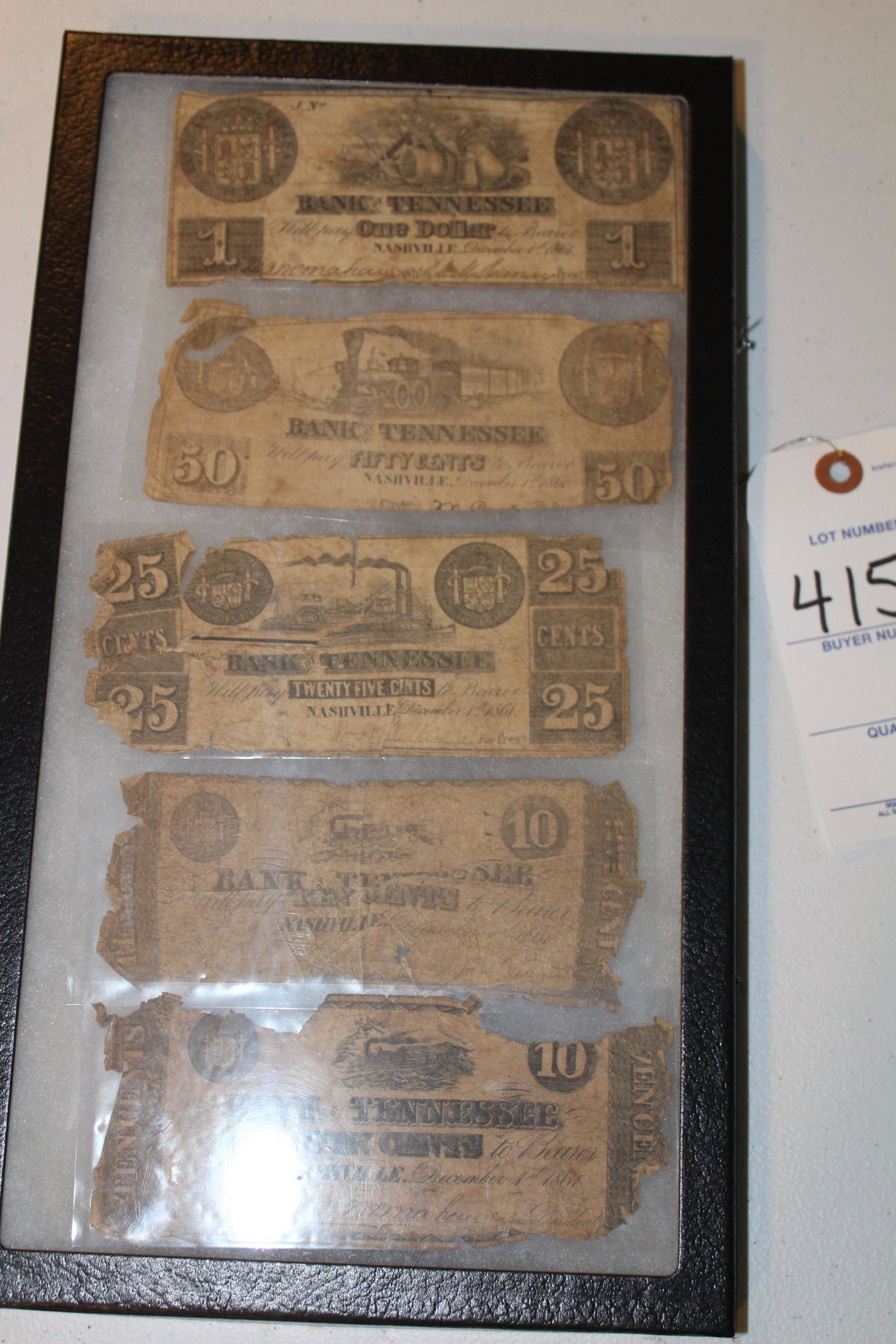 Lot of 5 bills of Confederate currency: Lot of 5 bills of Confederate currency, all Nashville. One $1, 50 cent, 25 cent, and two 10 cent single face
