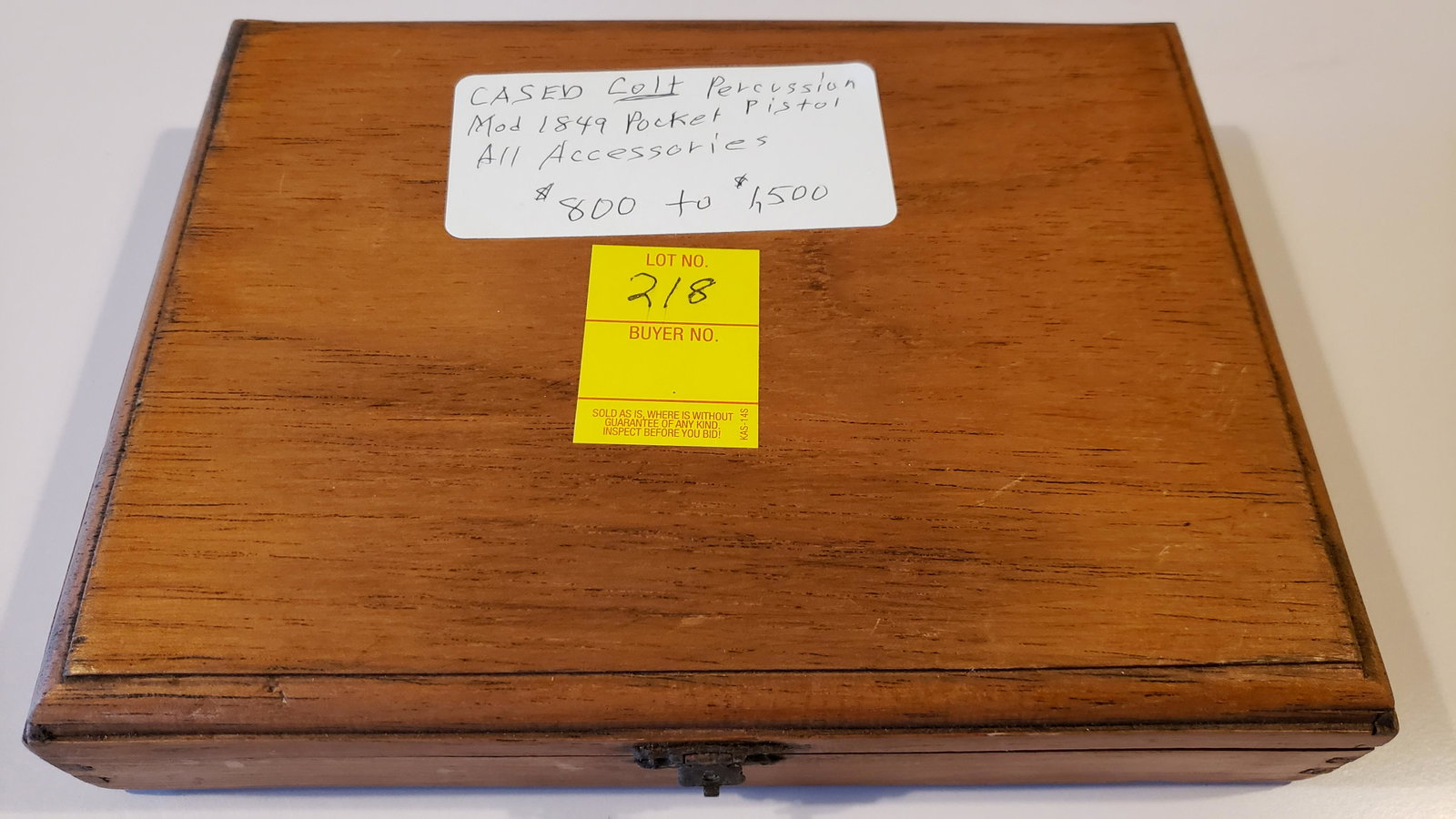 Cased Colt mod. 1849 pistol: Cased Colt percussion mod. 1849 pocket pistol, all accessories