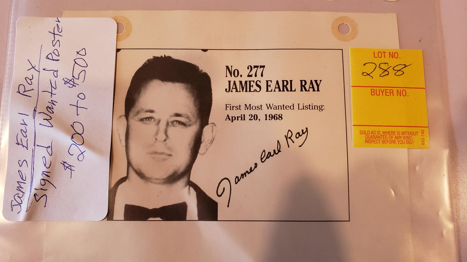 James Earl Ray signed wanted poster: James Earl Ray signed wanted poster
