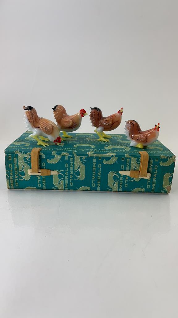 Set Of 4 Chinese Peking Glass Rooster Chickens Statues (1 of 7)