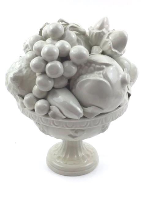 Italian chine de blanc fruit bowl (1 of 6)