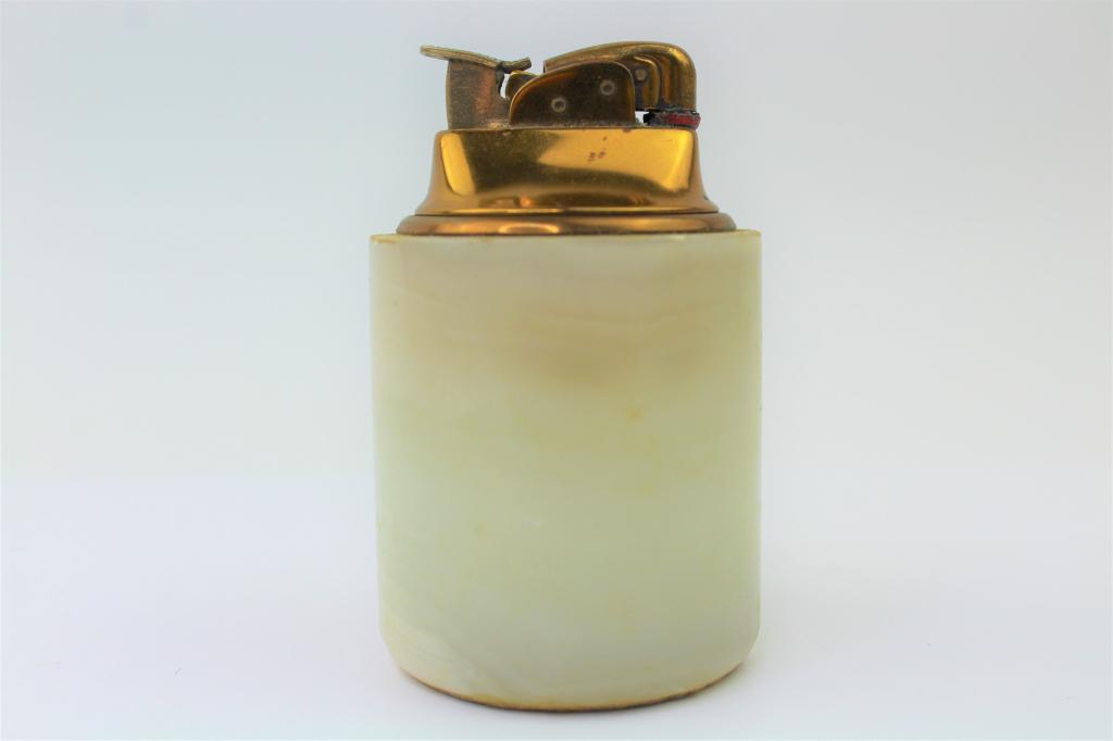 Vintage Marble Table Top Lighter: Vintage Evans Fuel Marble Base Table Lighter. Ligher comes out of the base to refitl. Good OVerall condition and weight. Measures about 3"w x 4.5"t Needs to be filled with lighter fluid. $12.00 US Shi