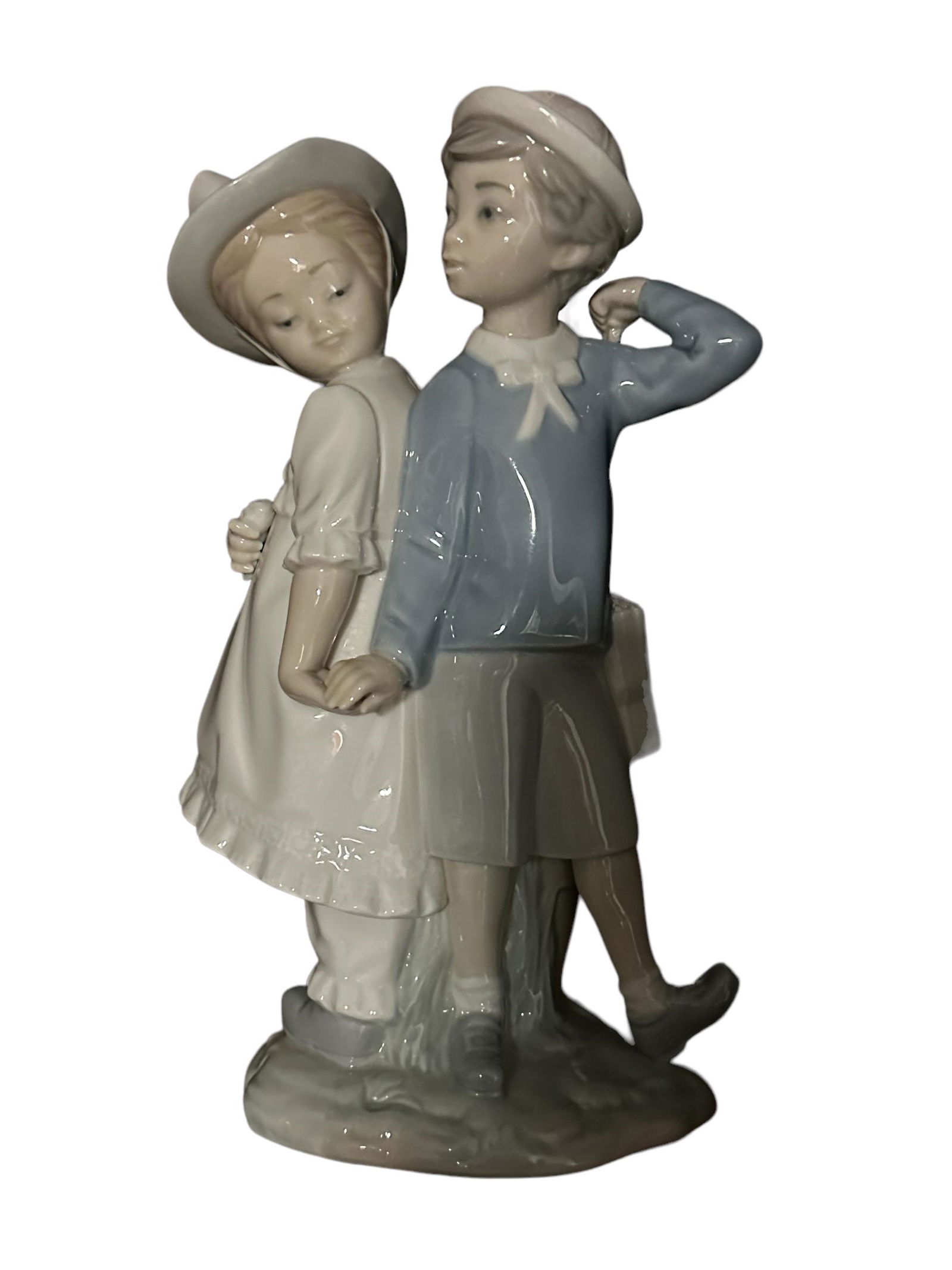 Lladro Puppy Love Boy and Girl No 1127 (1 of 6)