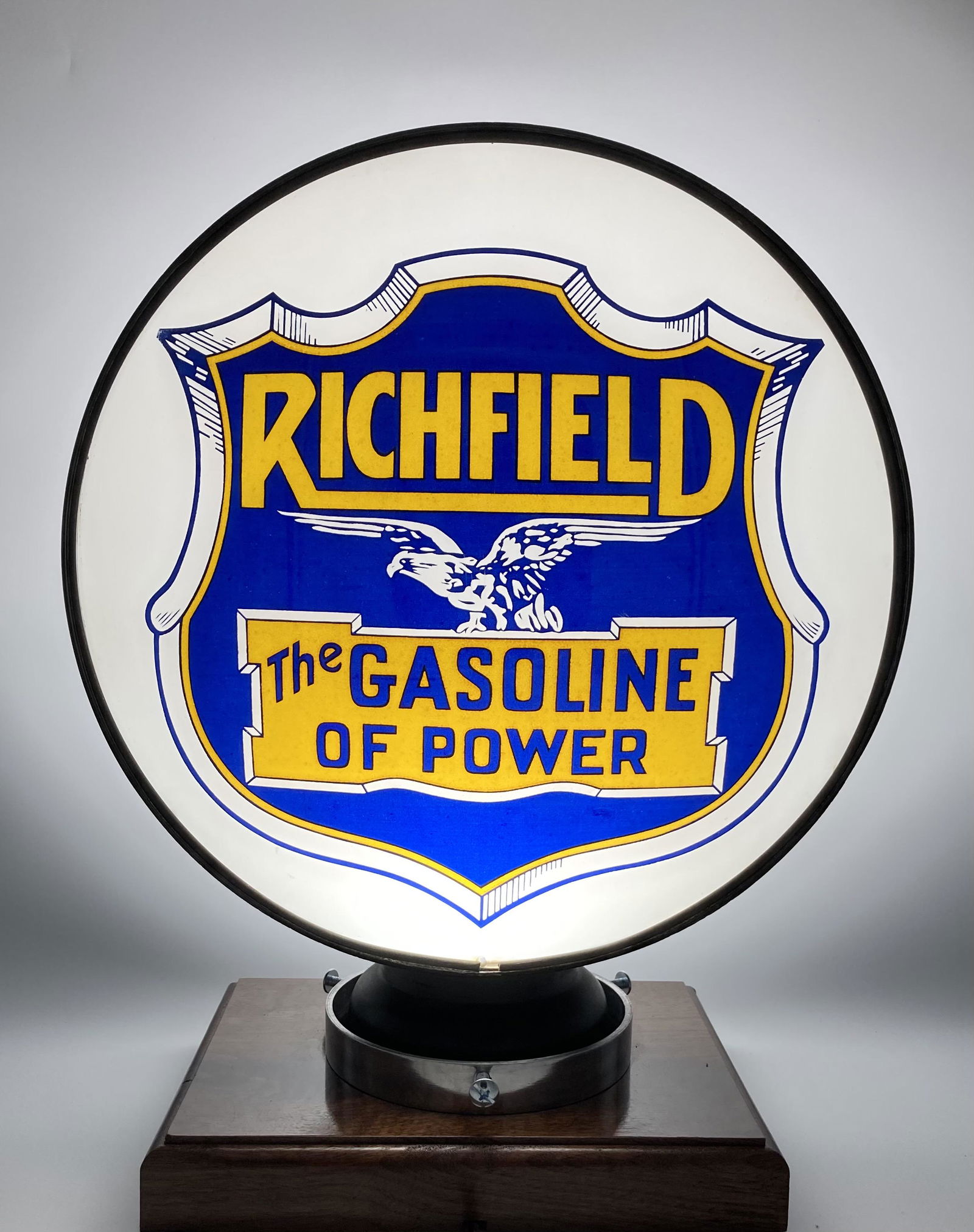 Richfield The Gasoline of Power Single Lens Globe Body (1 of 7)