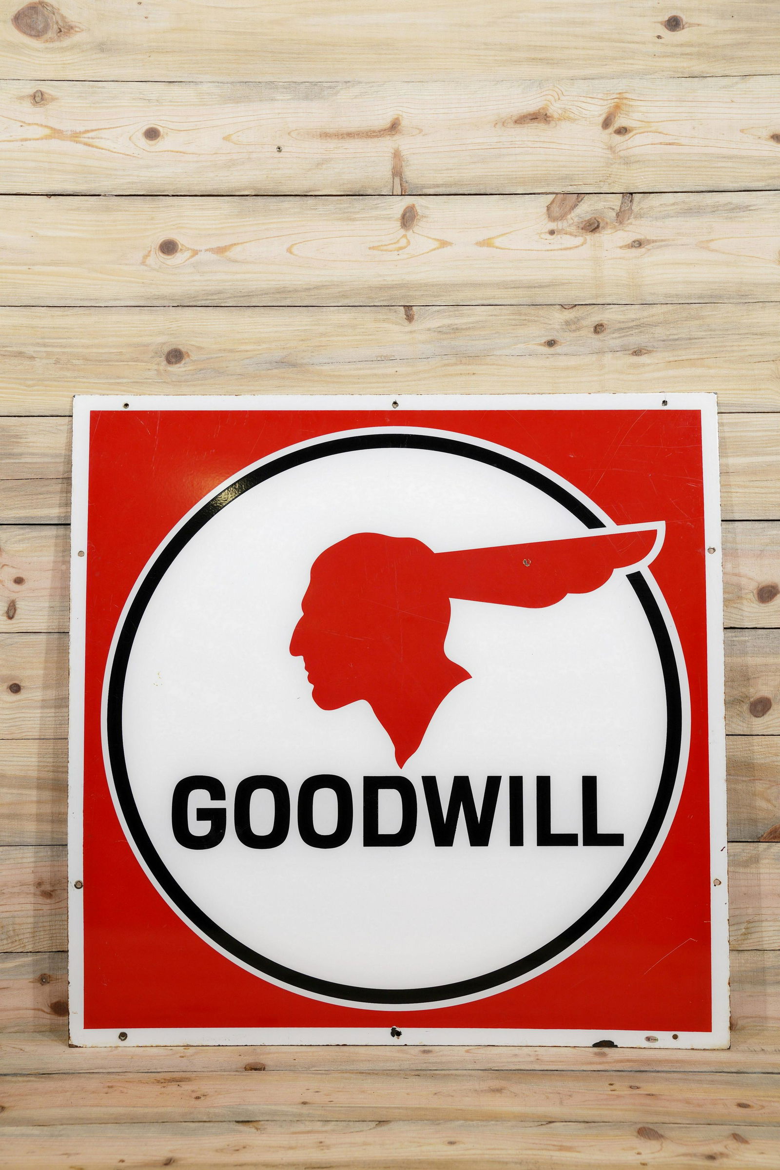 Pontiac Goodwill Full Feather Porcelain Sign TAC 8.5 (1 of 2)