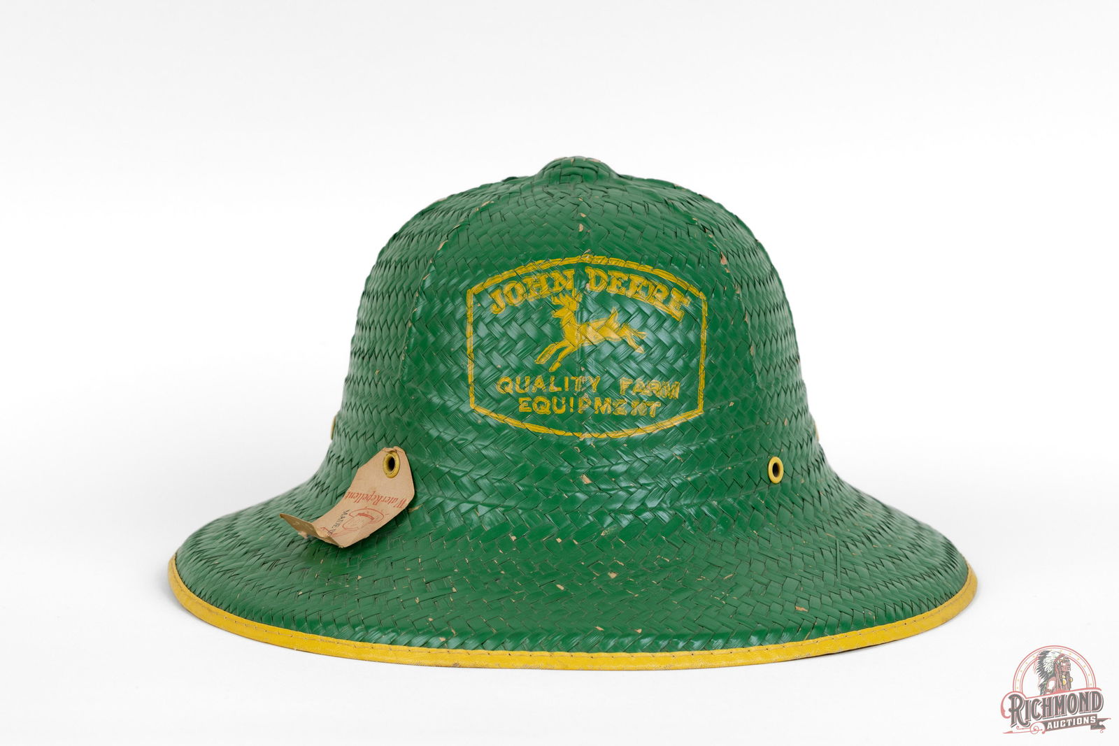 John Deere Straw Pit Helmet w/ QFE Logo (1 of 4)