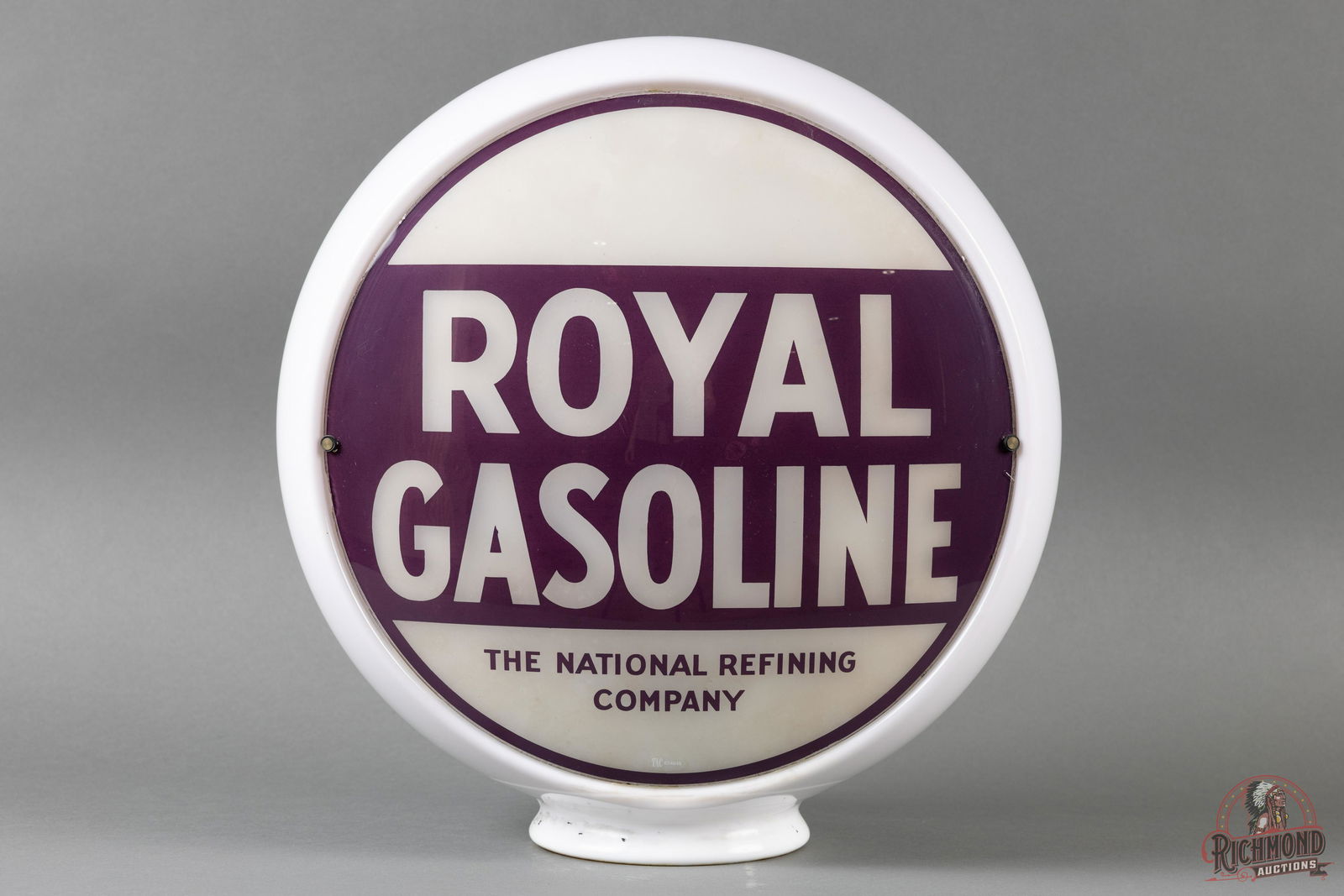 Complete Royal Gasoline 13.5" Gas Globe & Glass Body (1 of 4)