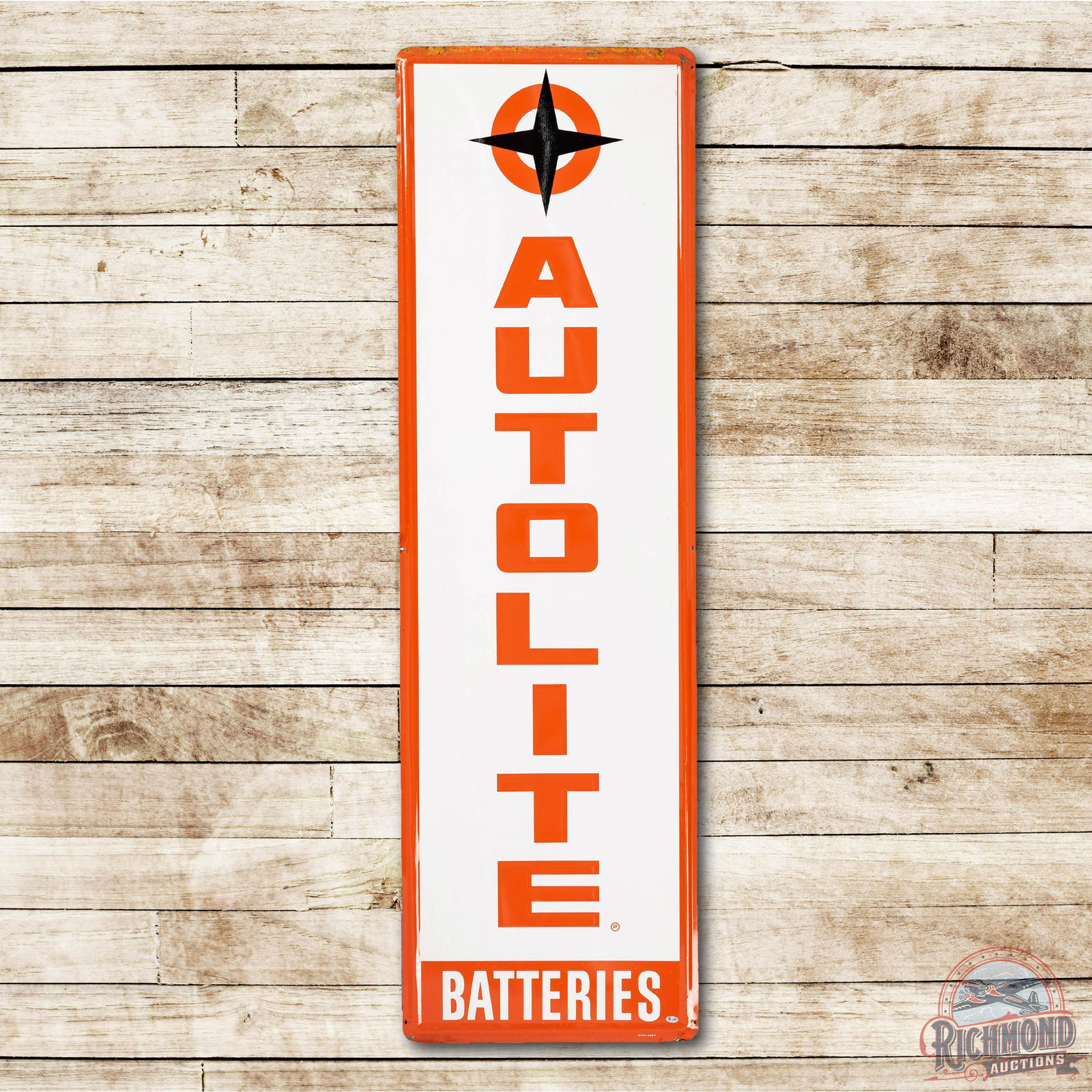 5' Autolite Batteries Vertical Tin Sign TAC 8.9 (1 of 3)