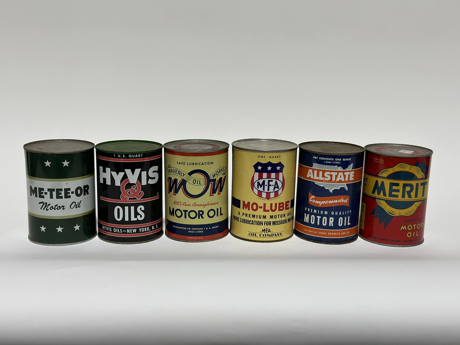Group of 6 Quart Motor Oil Cans Hyvis Wow & More (1 of 3)