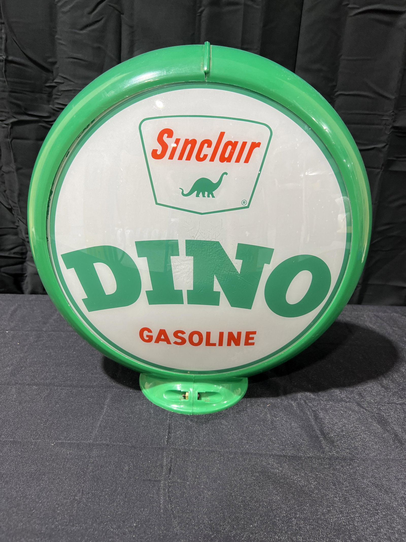 Sinclair Dino Gasoline Complete 13.5" Gas Globe (1 of 2)