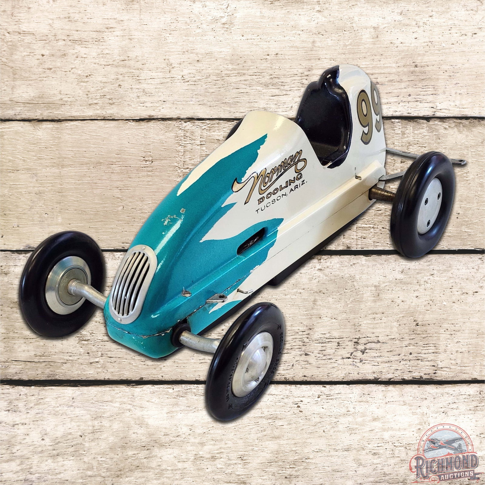 1946 Norman Dooling Tucson Arizona F Tether Car: The sixth car of the Dooling series was patterned after the iconic Kurtis Kraft midget of the day and is a sister car to Lot #146. This example represents a wonderful restoration by Randy Giovenale an