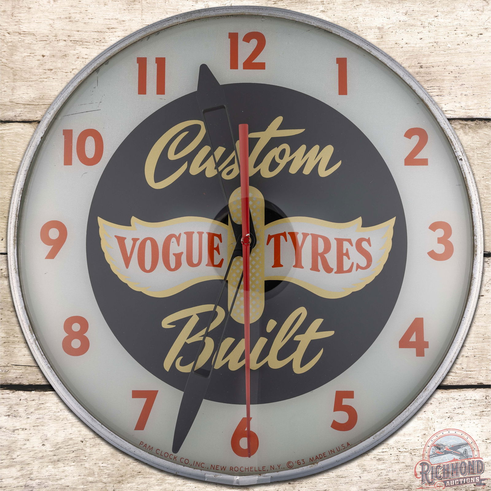 Vogue Custom Built Tyres 15" PAM Advertising Clock w/ Winged Tire (1 of 4)