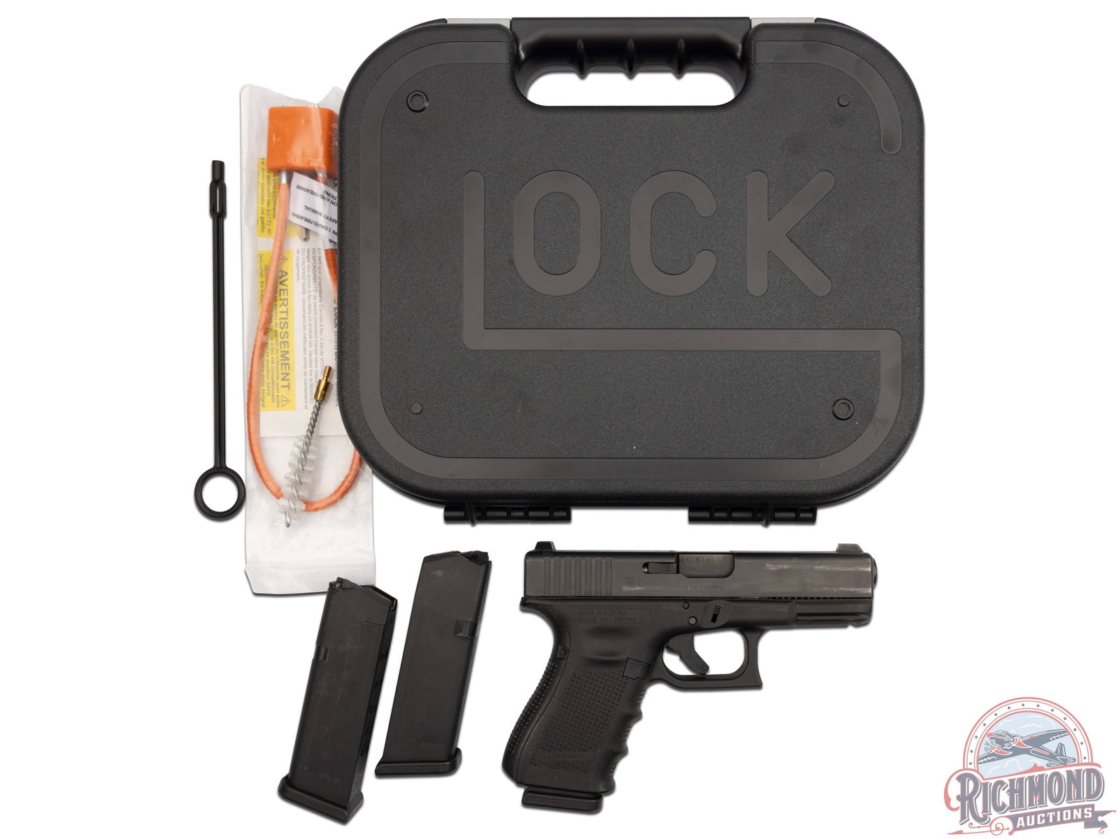 Glock G23 Gen 4 .40 S&W Semi-Auto Pistol in Original Case with Three Mags: This popular Glock pistol features a 4" matching factory barrel in a black nitride steel slide. Police issued trade-in. Glock MH3 three-dot night sights. Gen 4 black polymer frame with finger grooved 