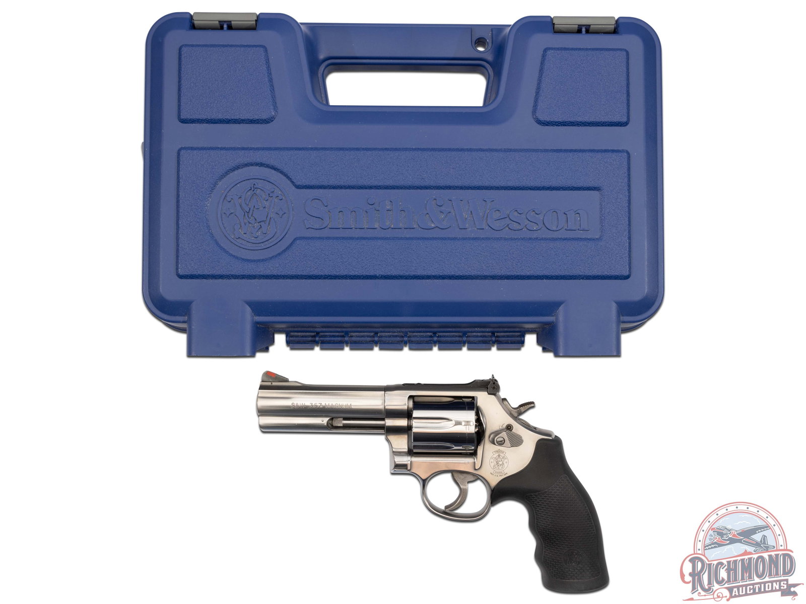Smith & Wesson Model 686-6 Double Action .357 Mag Stainless Revolver: This popular double / single action revolver features a 4" barrel with full length under barrel ejector shroud. All standard Smith & Wesson 686 stampings. Matte finish top rib, ramp front sight with o