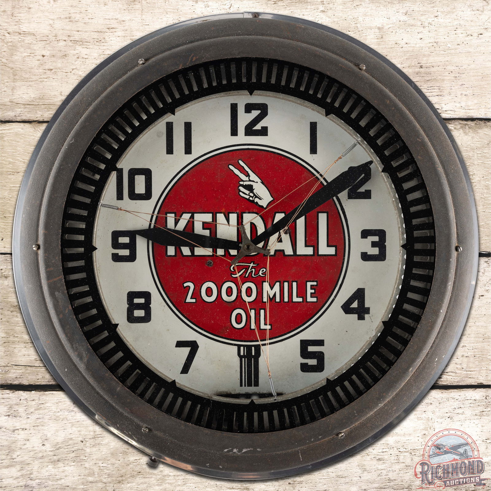1947 Neocraft Kendall The 2000 Mile Oil 22" Neon Spinner Advertising Clock (1 of 4)