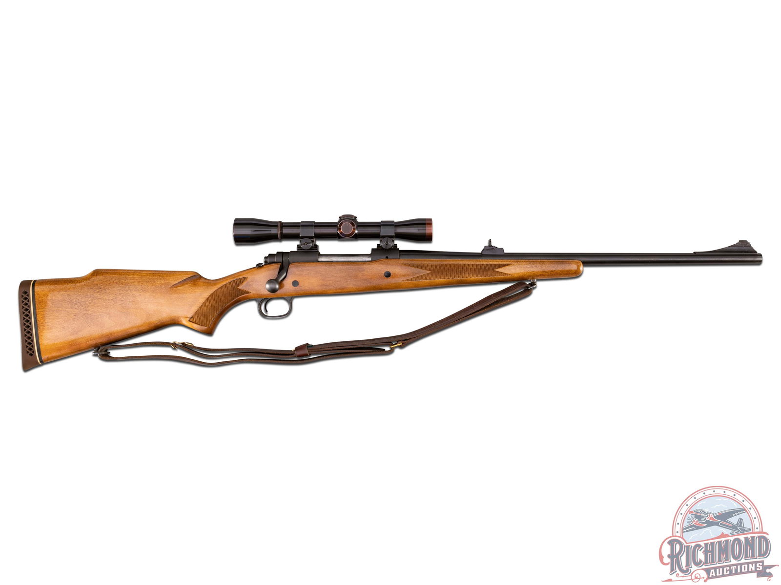 Nice Winchester Model 670 .270 WIN Bolt Action Sporting Rifle with Leupold Scope: Manufactured by Winchester in the late 1970's. This sporting rifle features a 22" tapered blued barrel with rear adjustable notch and ramped front blade sight. Equipped with a Leupold M7 scope on Weav