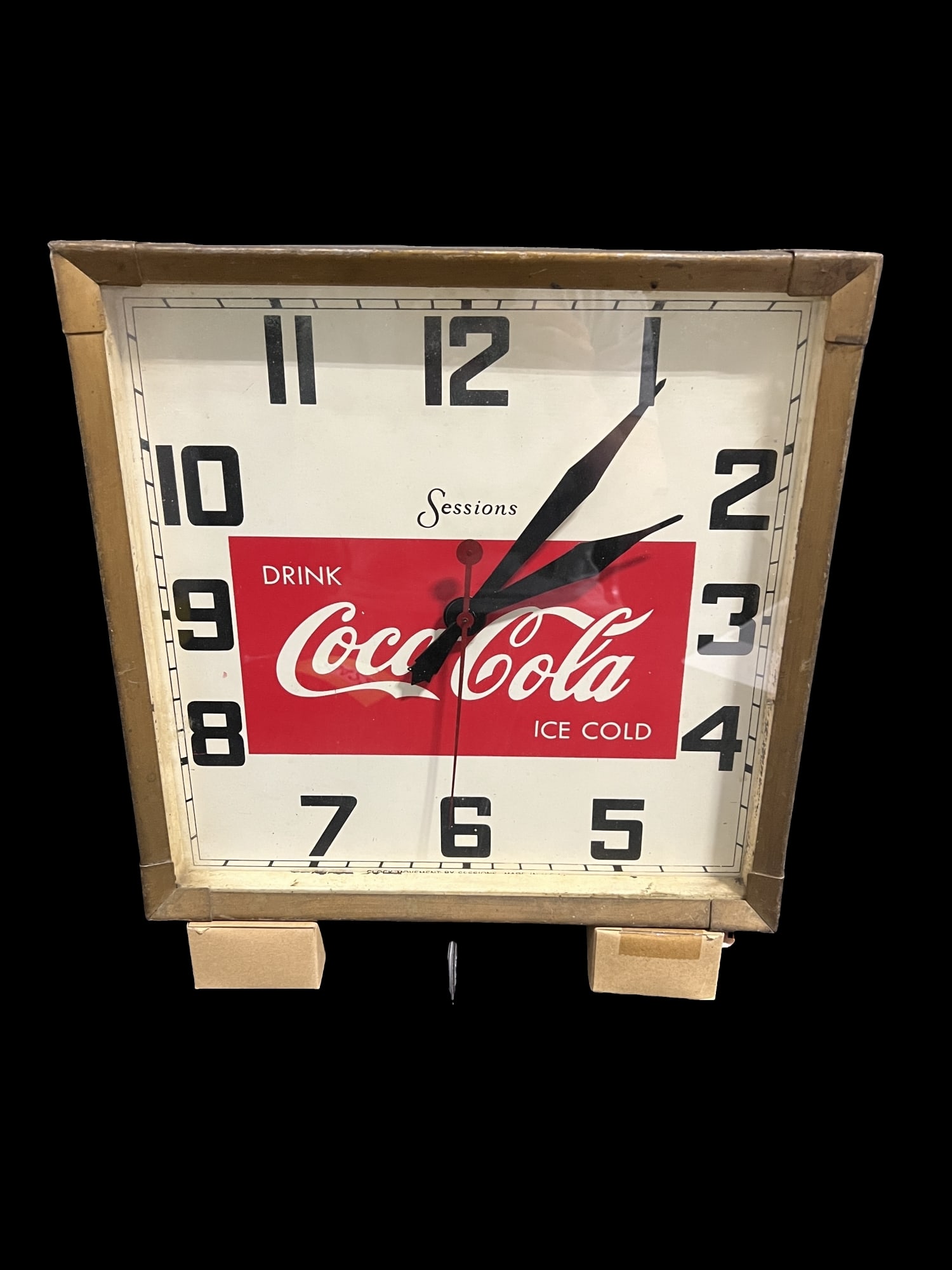 Sessions Drinks Coca Cola Coke Ice Cold Soda Clock (1 of 2)