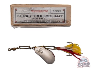 Exceptional Condition Winchester No 9632 Kidney Trolling Bait Spoon Large Lure in Original Box